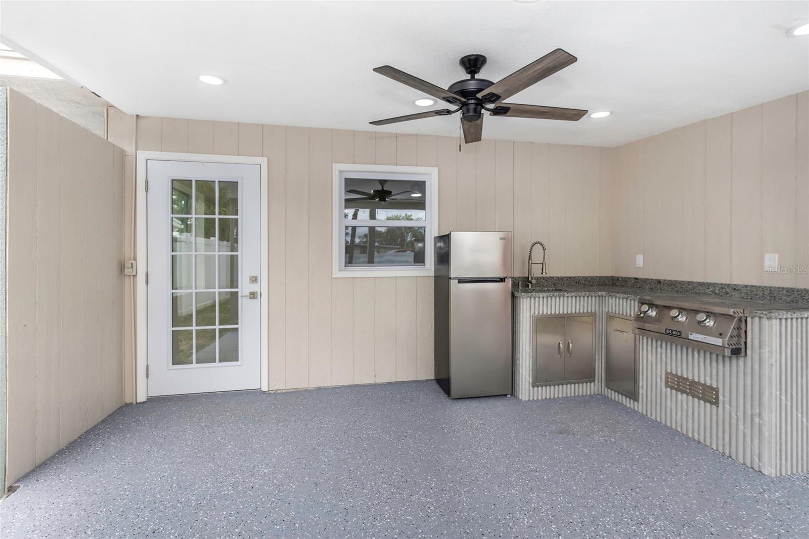 Image 34 of 45 For 4191 71st Avenue N