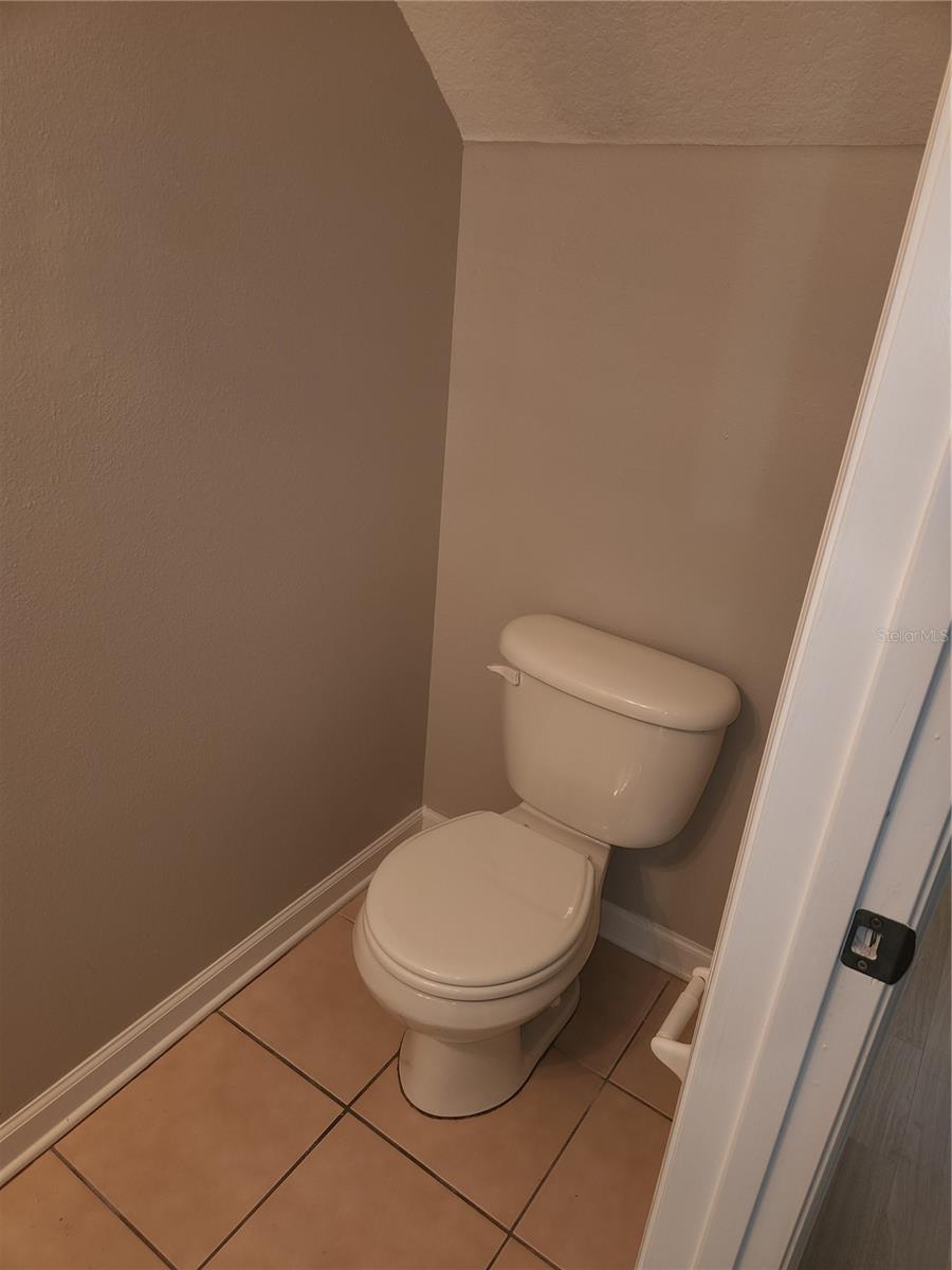 Image 15 of 32 For 1010 Vineland Place