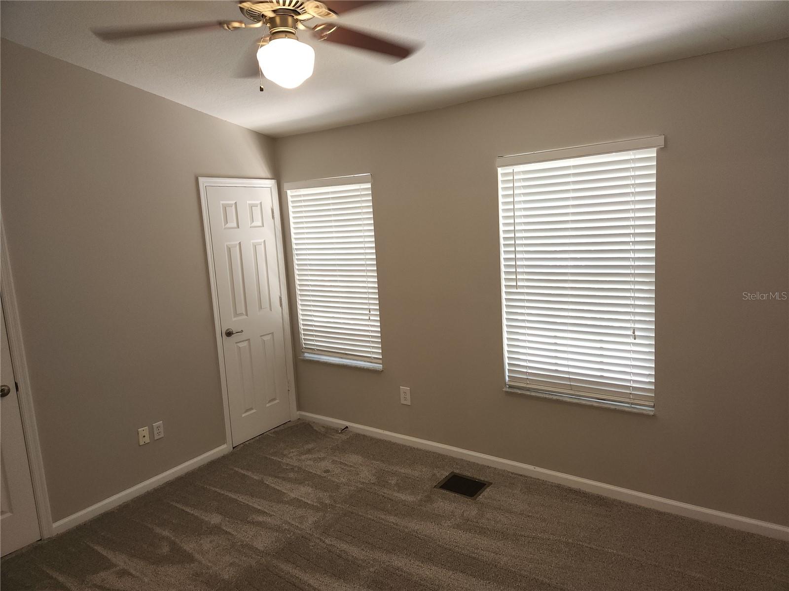 Image 22 of 32 For 1010 Vineland Place