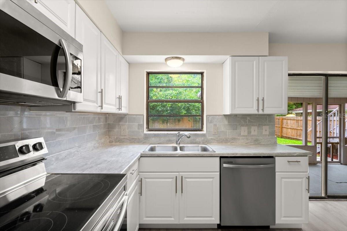 Image 15 of 45 For 1195 10th Street