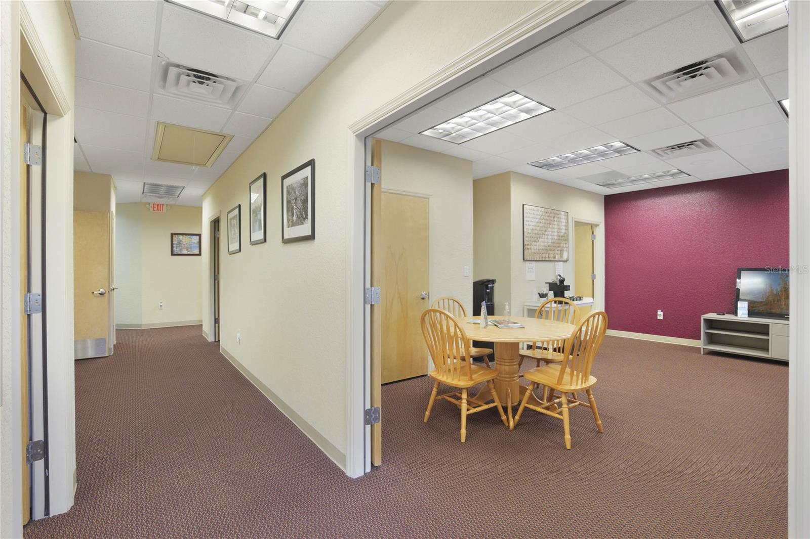 Image 8 of 32 For 844 Stone Street 206