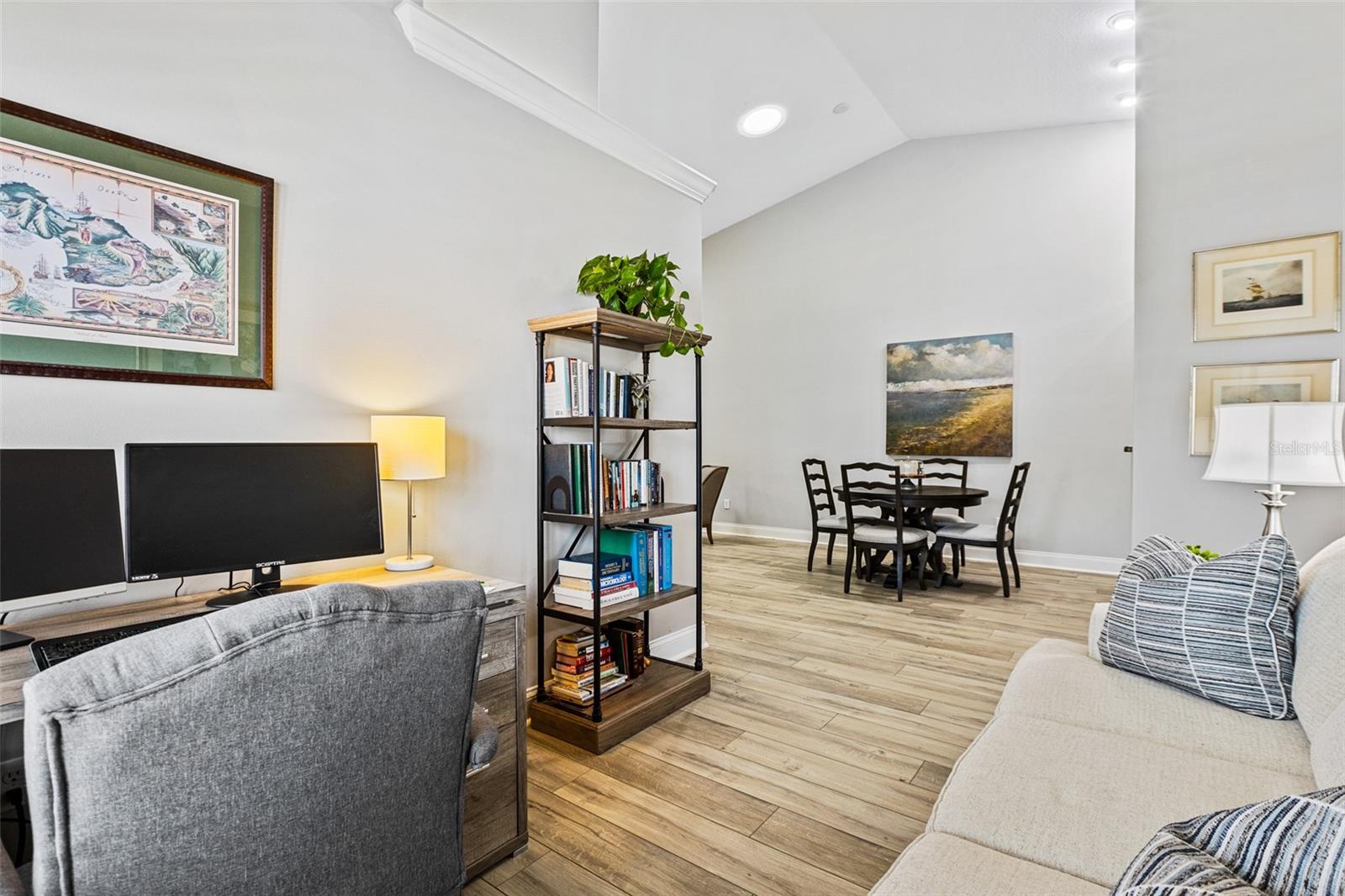 Image 22 of 60 For 1636 Areca Palm Dr