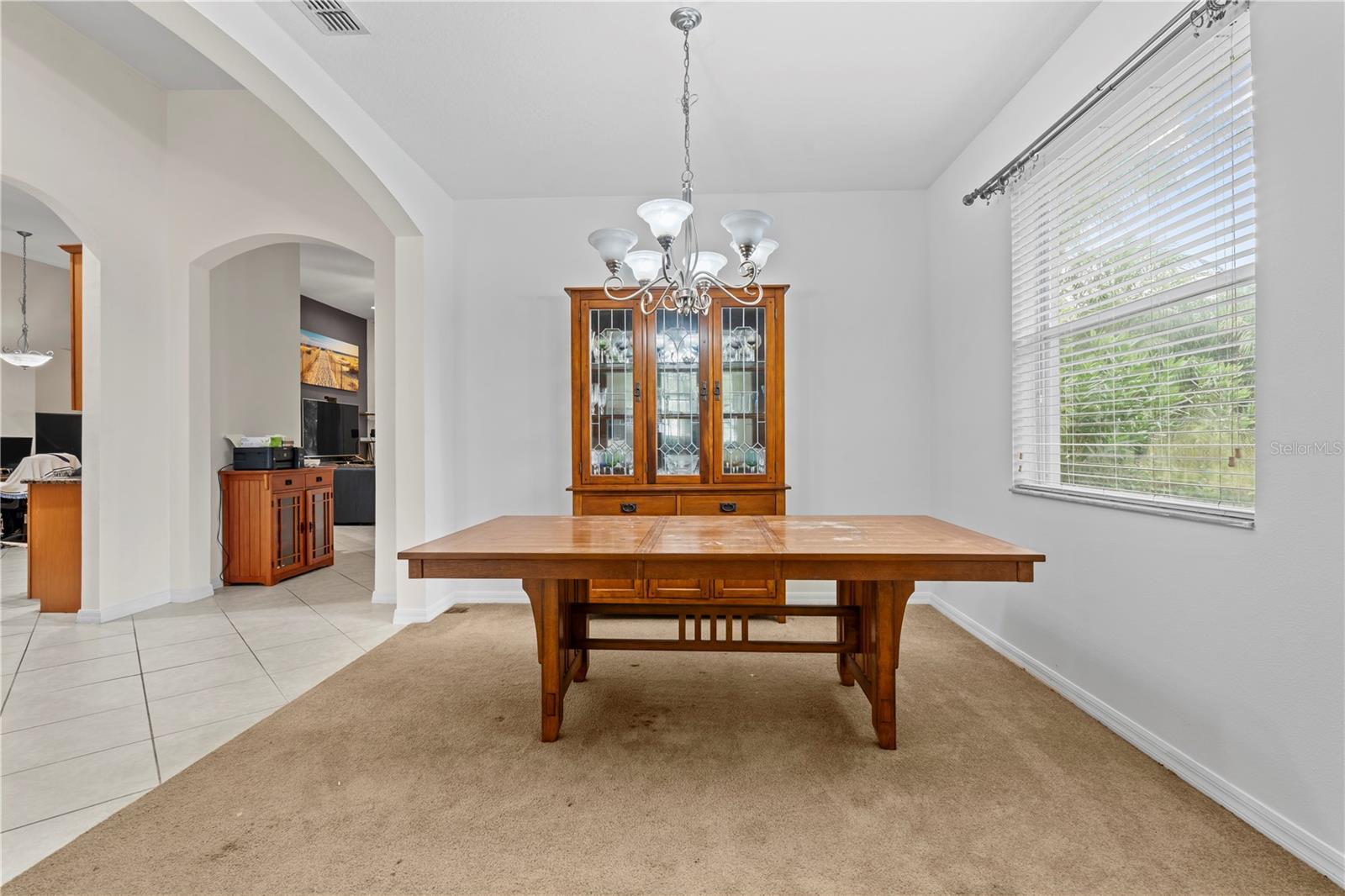 Image 20 of 39 For 336 Courtlea Park Drive