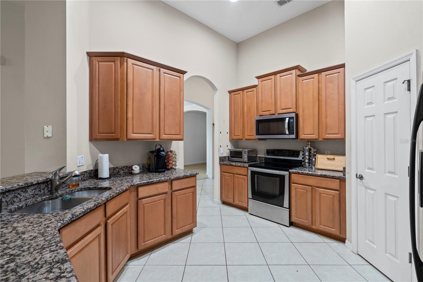 Image 21 of 39 For 336 Courtlea Park Drive