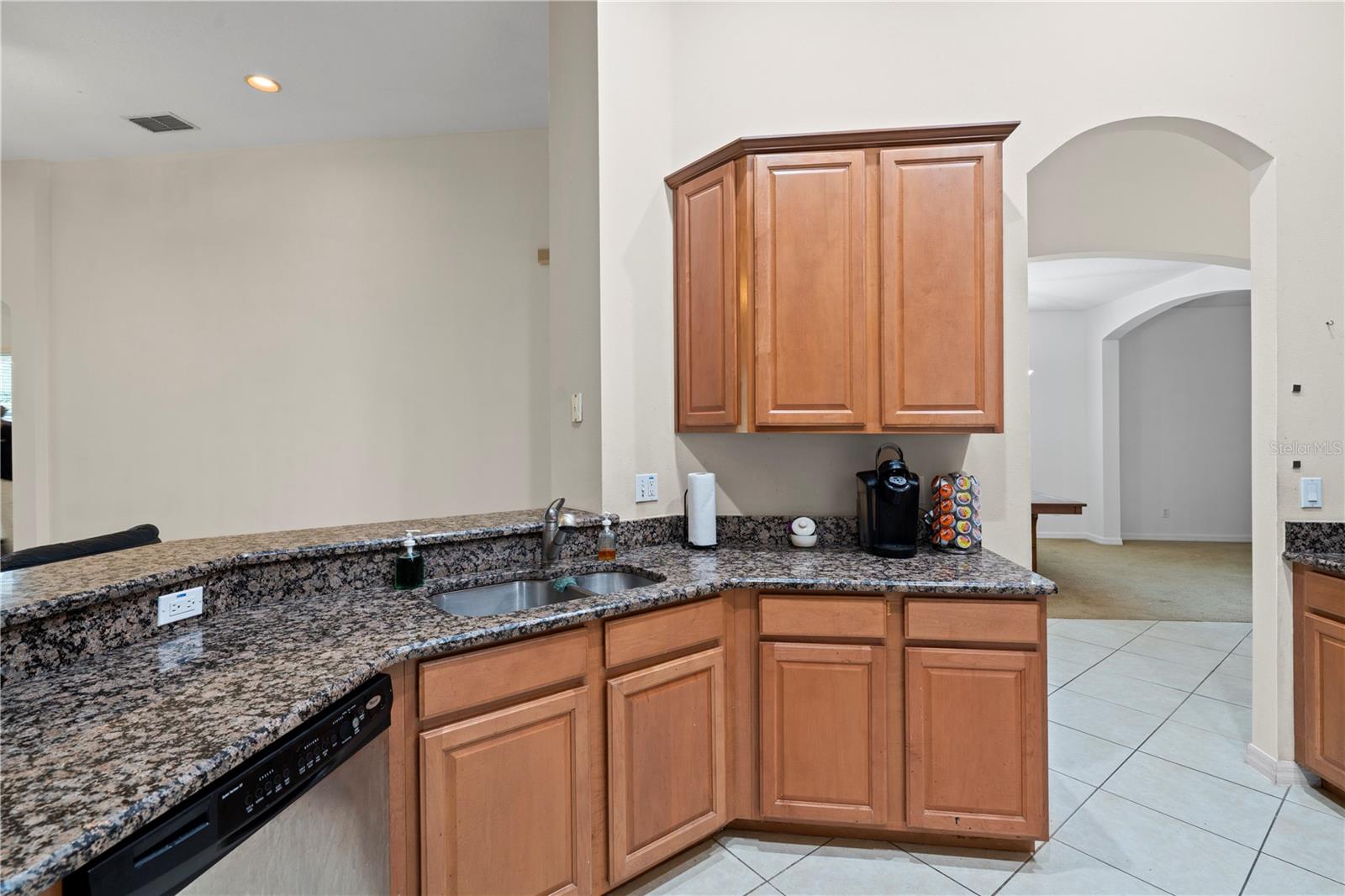 Image 22 of 39 For 336 Courtlea Park Drive