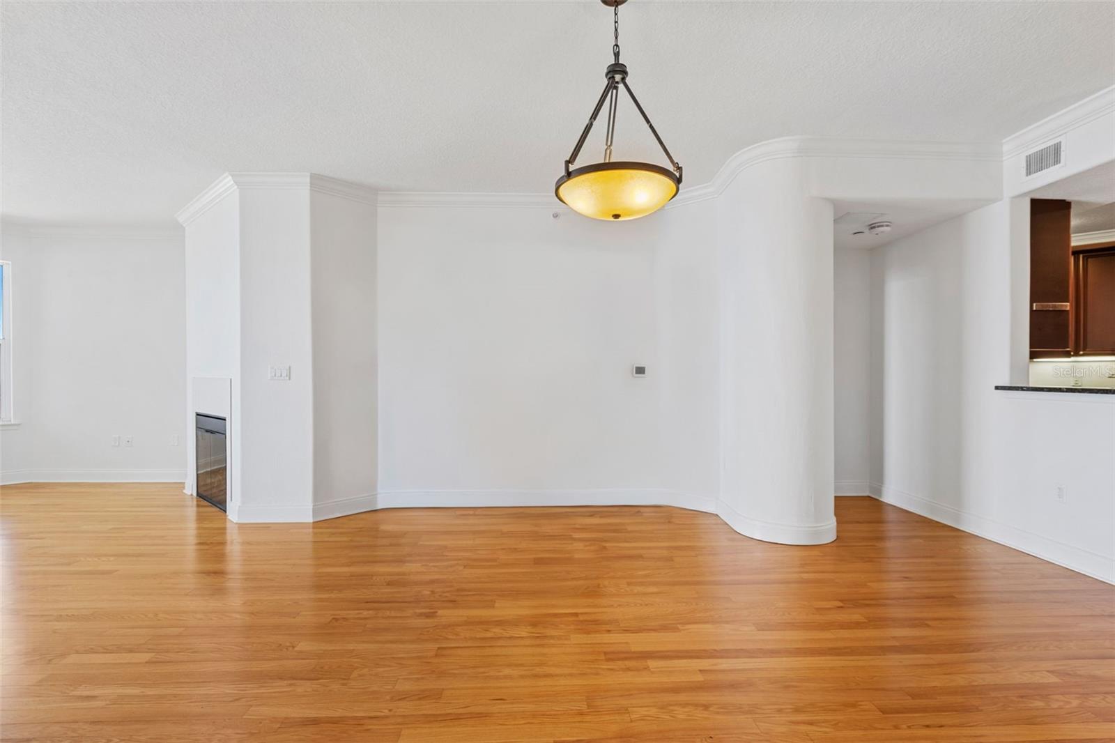 Image 11 of 51 For 2515 Atlantic Ave  507