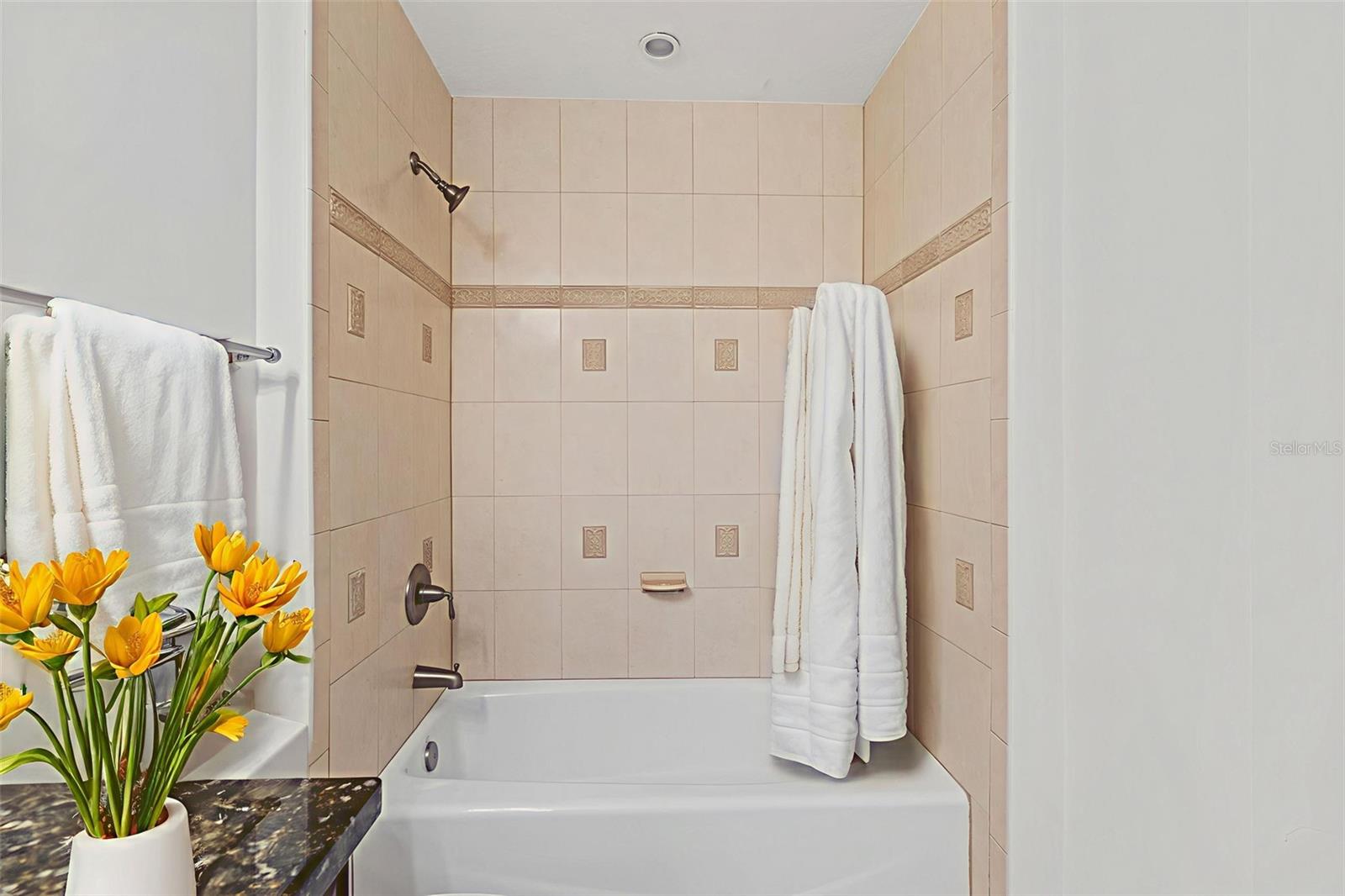 Image 27 of 51 For 2515 Atlantic Ave  507