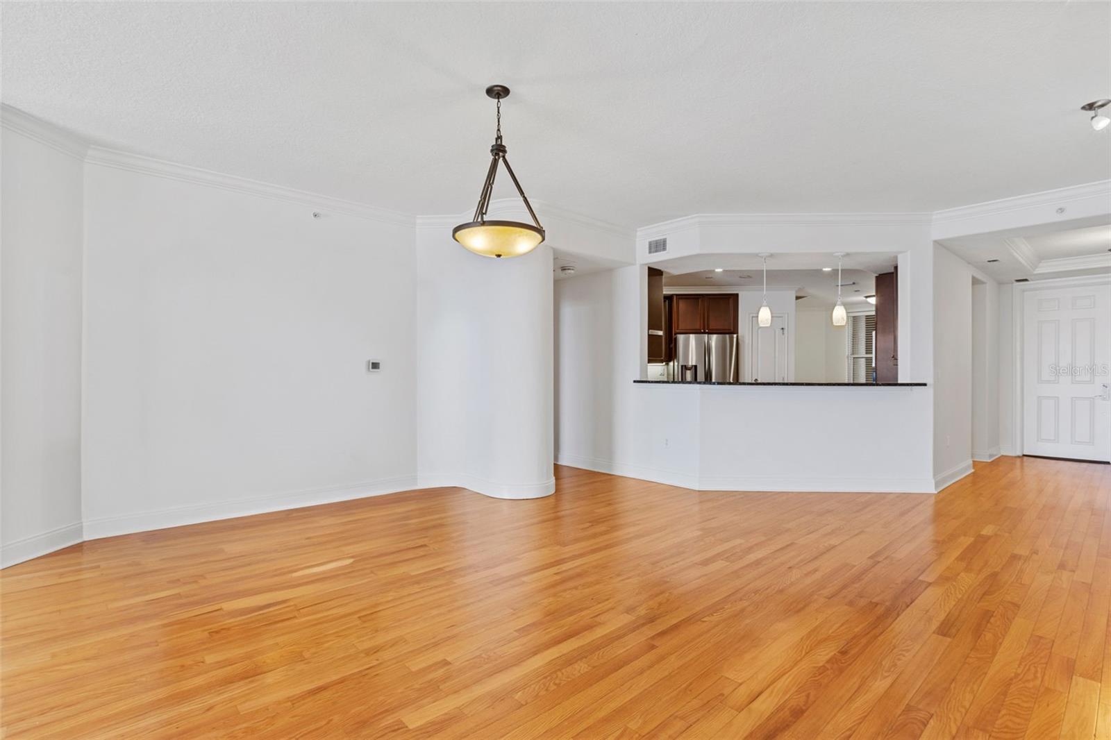 Image 33 of 51 For 2515 Atlantic Ave  507