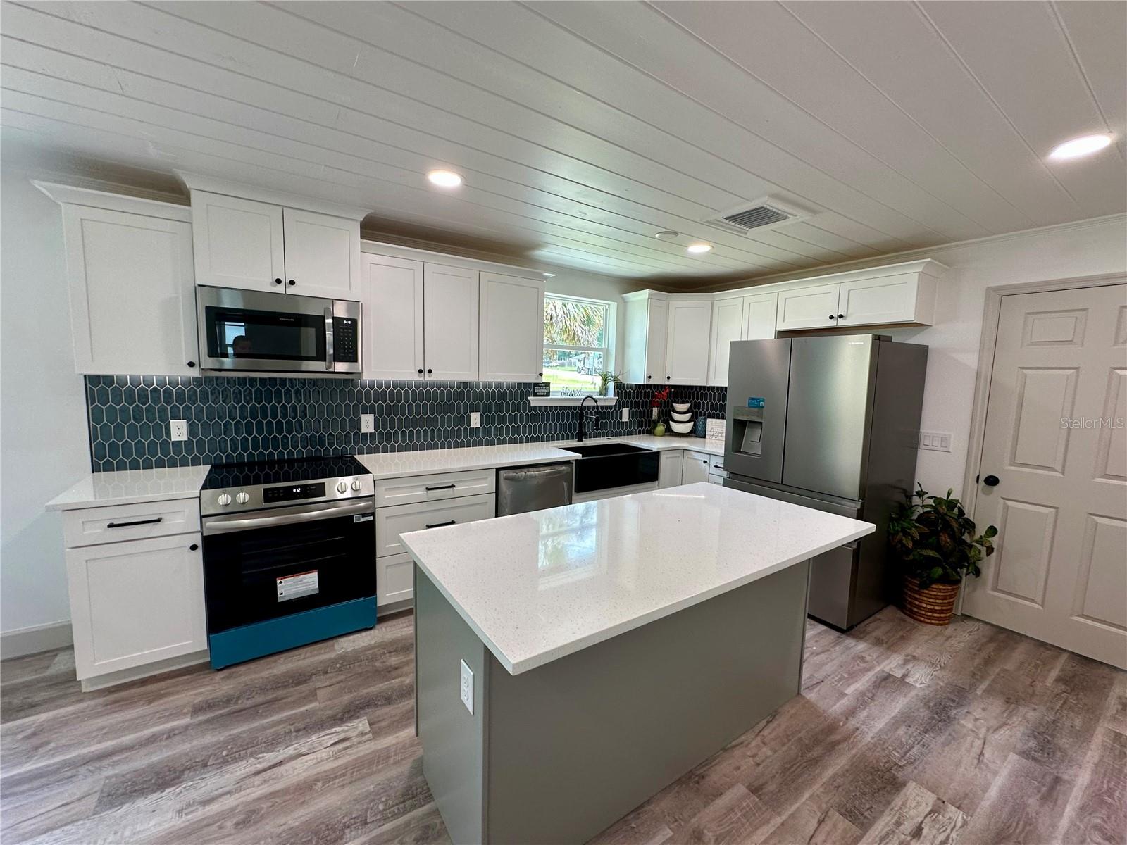 Image 10 of 35 For 763 Blue Springs Avenue