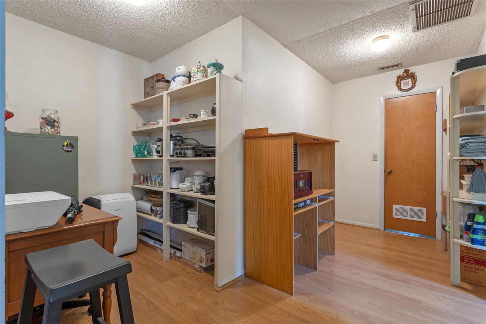 Image 20 of 47 For 7484 Redbud Lane