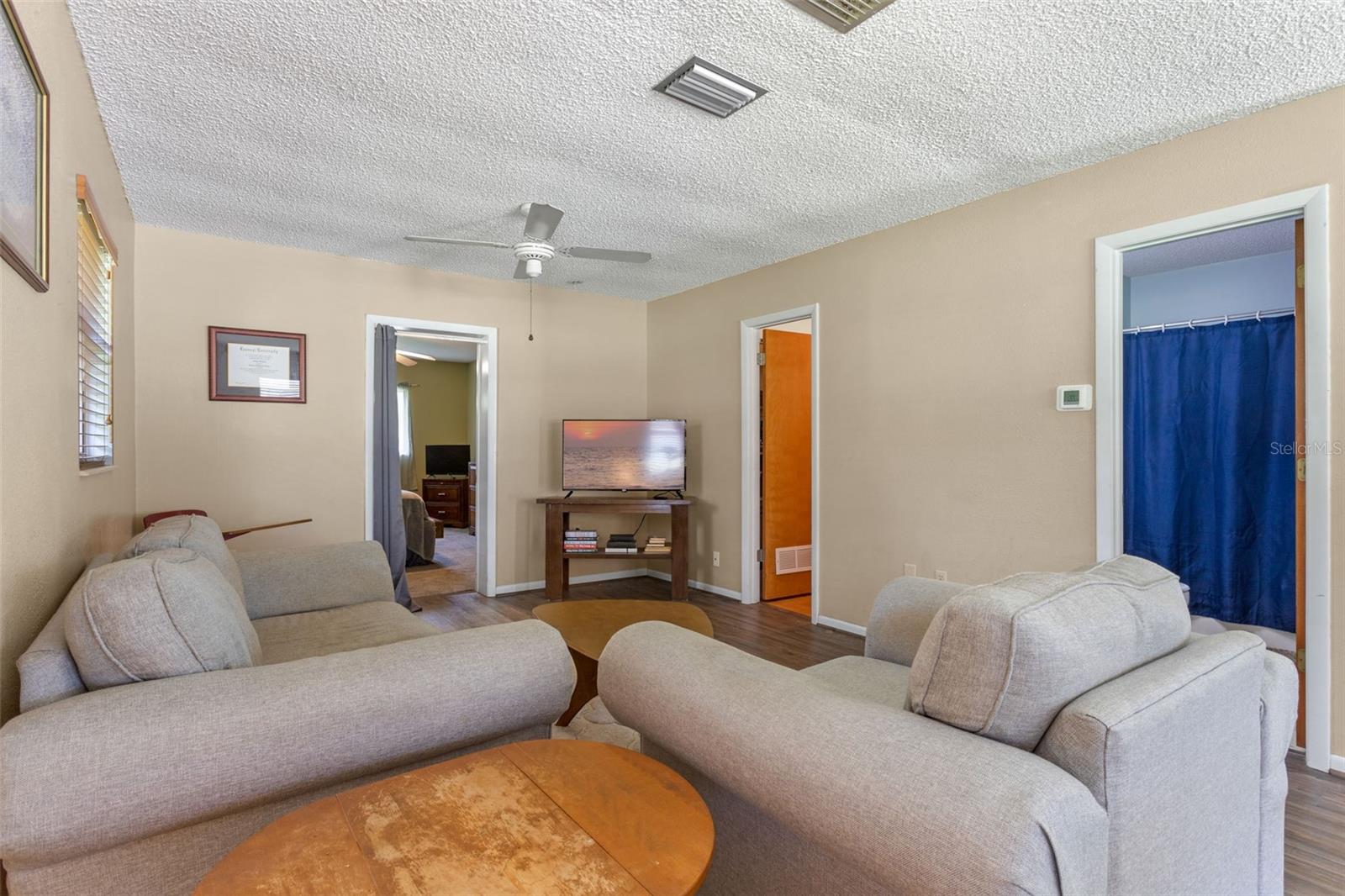 Image 23 of 47 For 7484 Redbud Lane