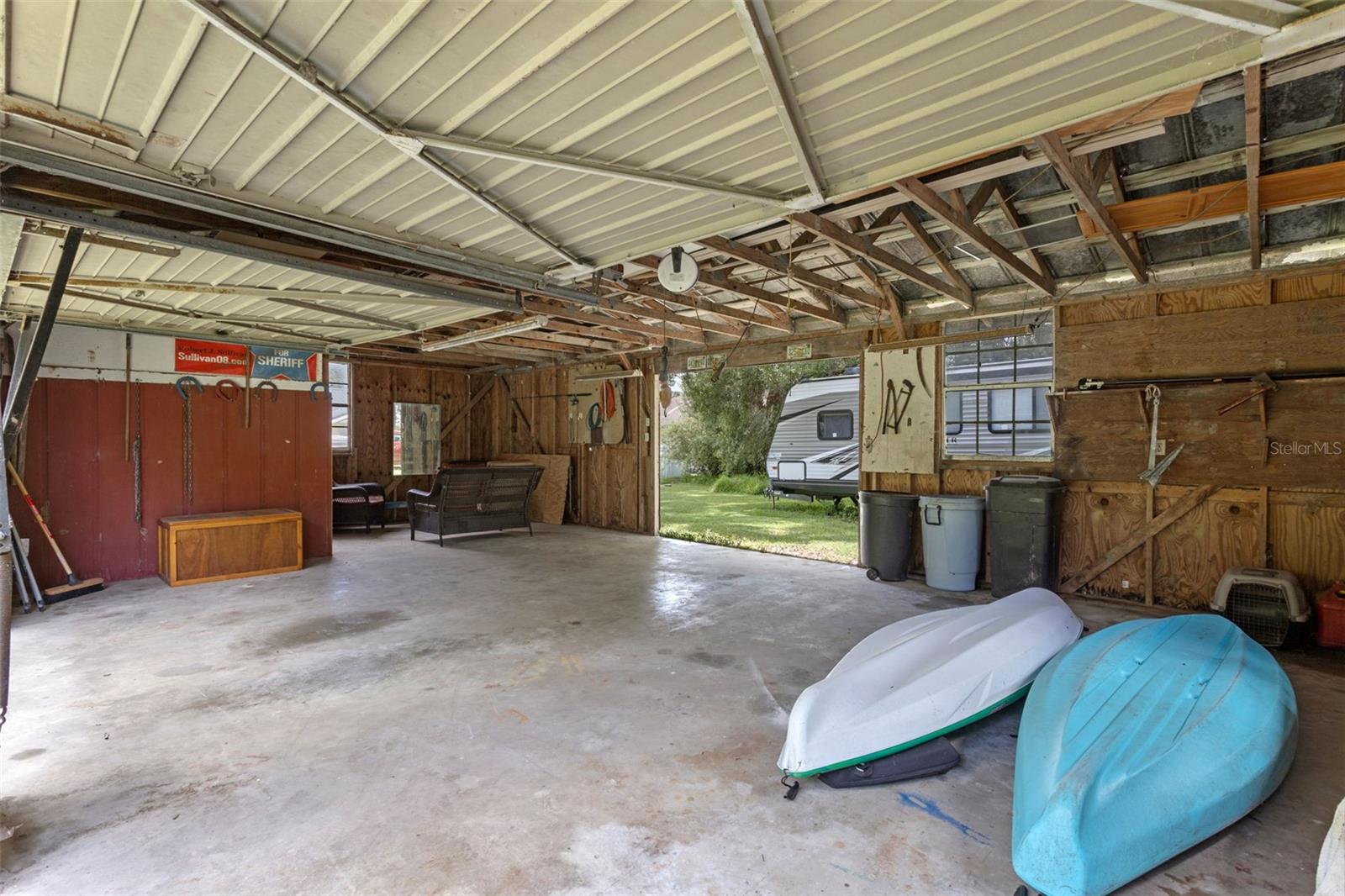 Image 32 of 47 For 7484 Redbud Lane