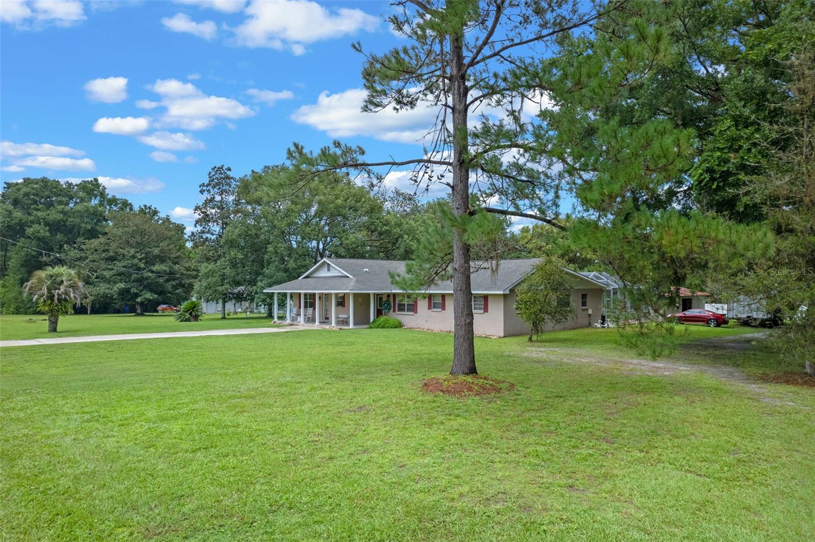 Image 4 of 47 For 7484 Redbud Lane