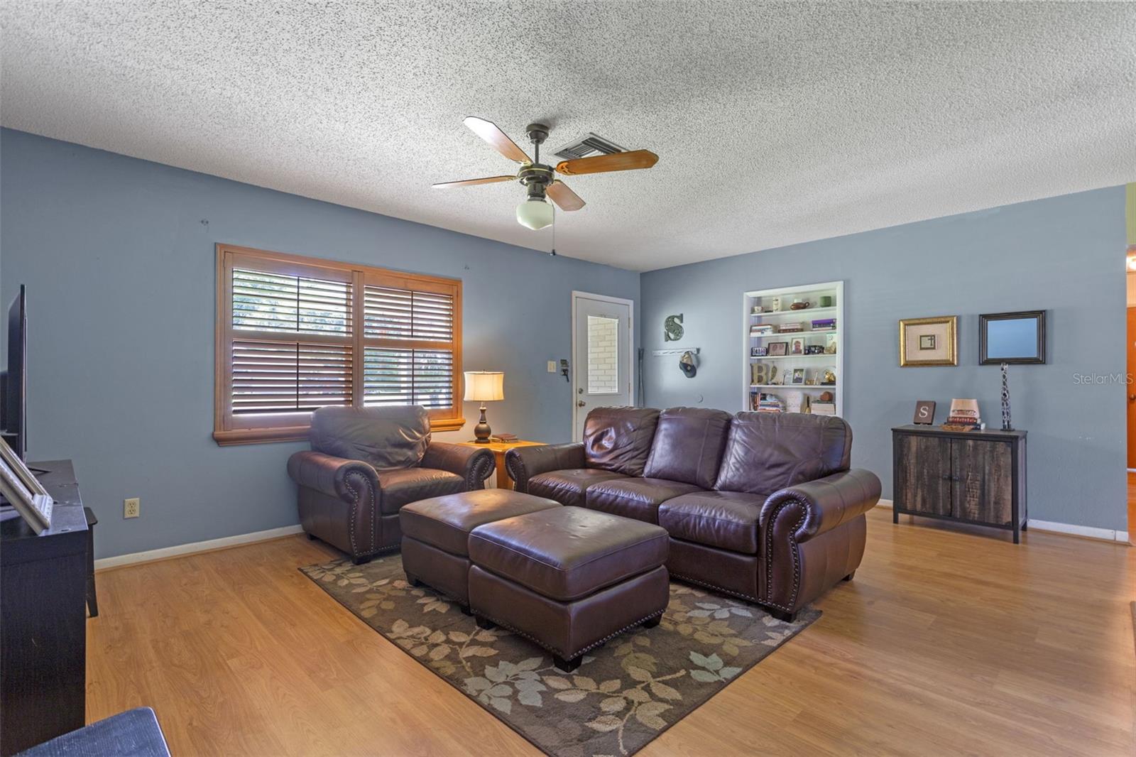 Image 7 of 47 For 7484 Redbud Lane