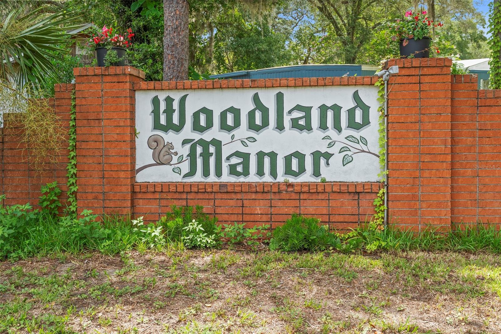 Image 3 of 37 For 4193 Woodland Circle