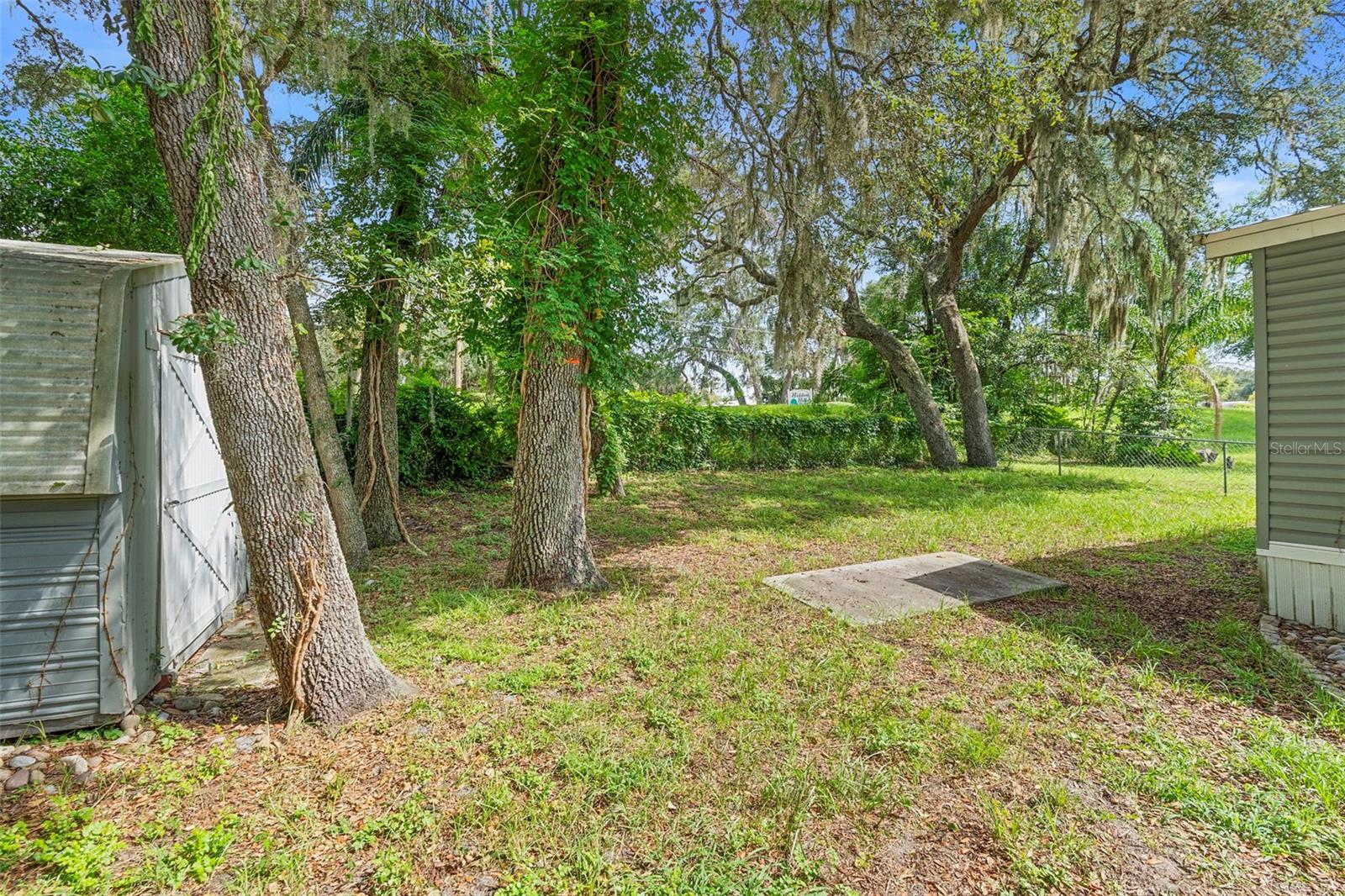 Image 30 of 37 For 4193 Woodland Circle