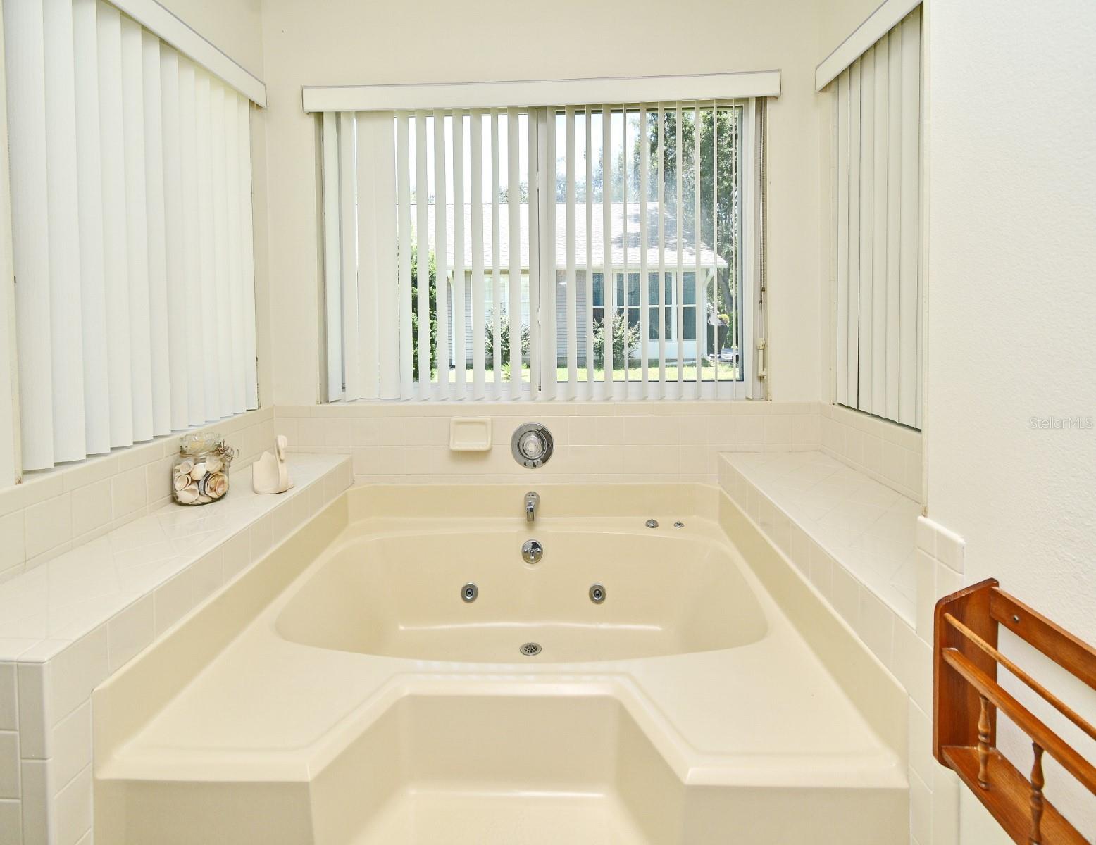 Image 19 of 41 For 1902 Tweed Court