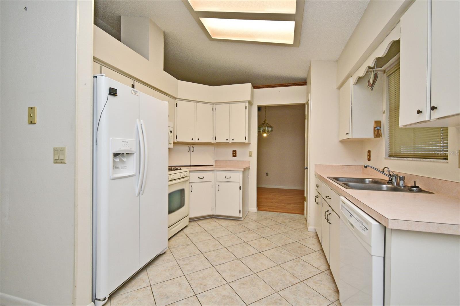 Image 23 of 41 For 1902 Tweed Court