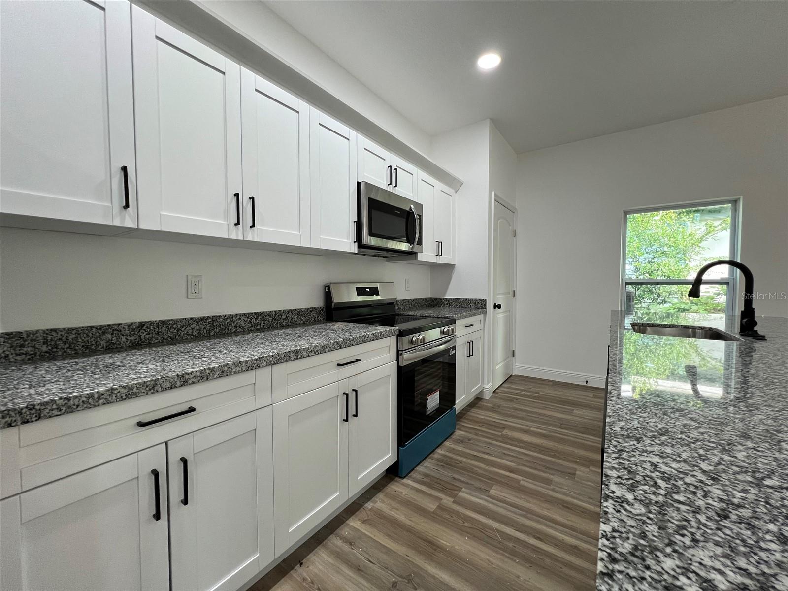 Image 7 of 17 For 1510 Granada Avenue