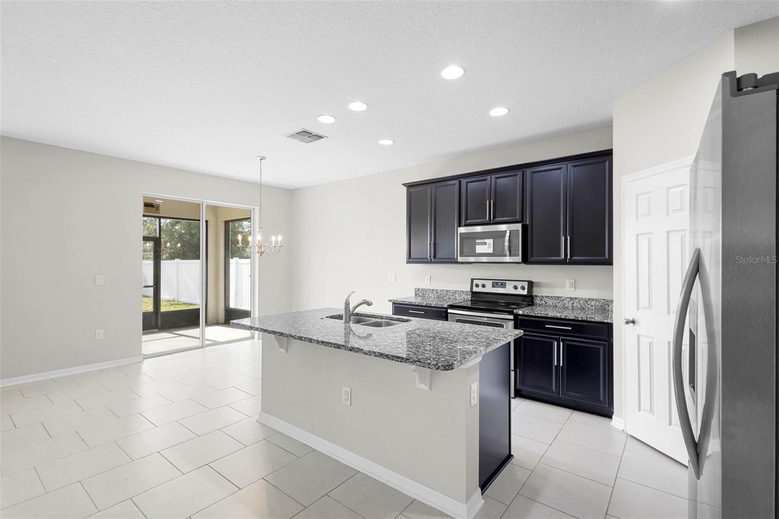 Image 14 of 52 For 2400 Sanderling Street