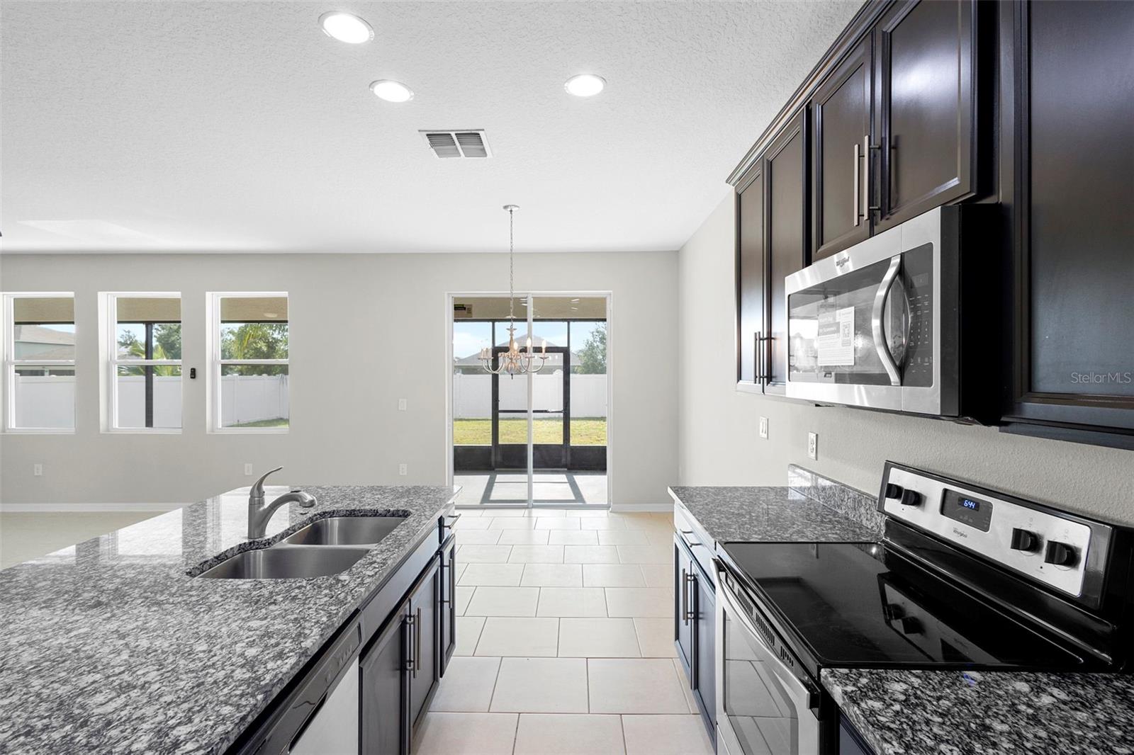 Image 18 of 52 For 2400 Sanderling Street