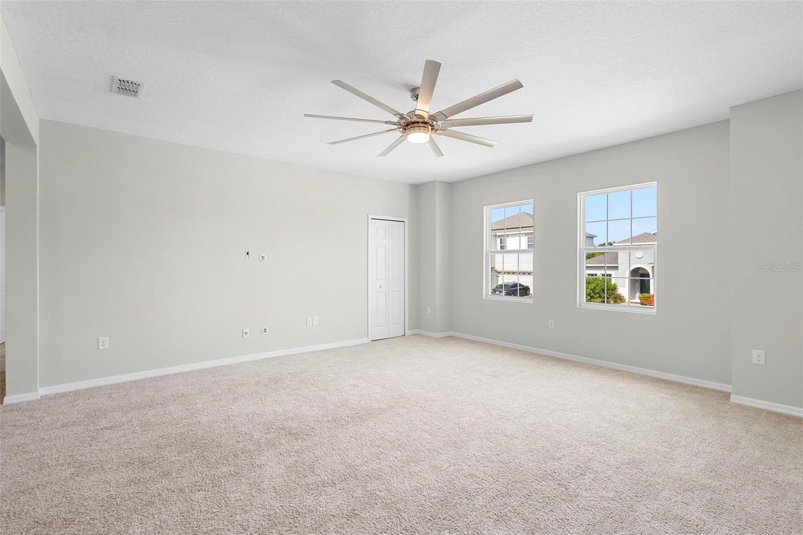 Image 28 of 52 For 2400 Sanderling Street