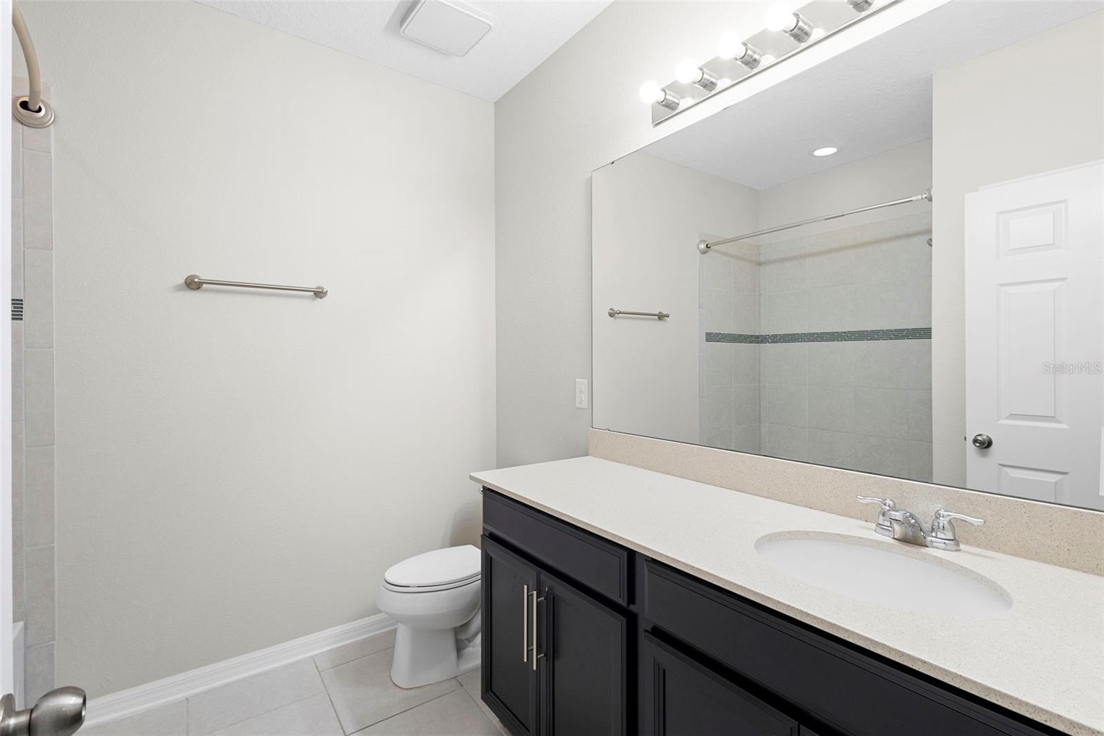 Image 31 of 52 For 2400 Sanderling Street