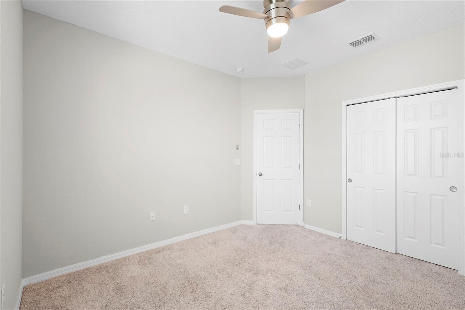 Image 36 of 52 For 2400 Sanderling Street