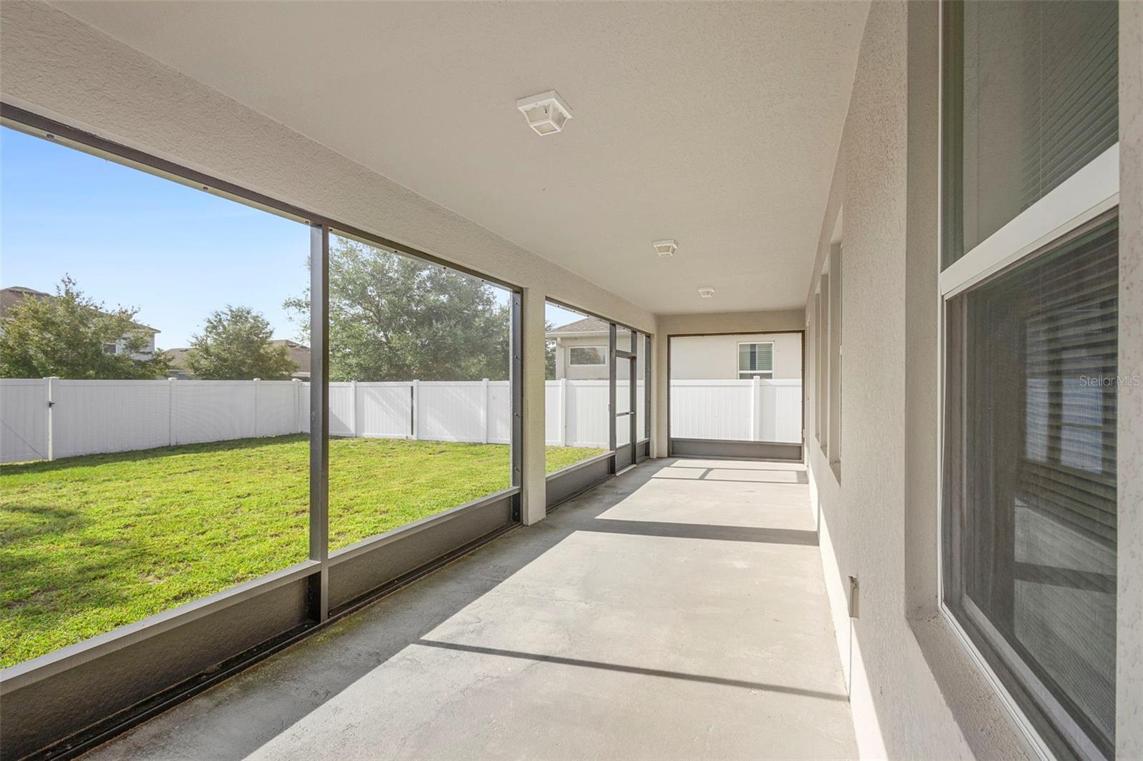Image 41 of 52 For 2400 Sanderling Street