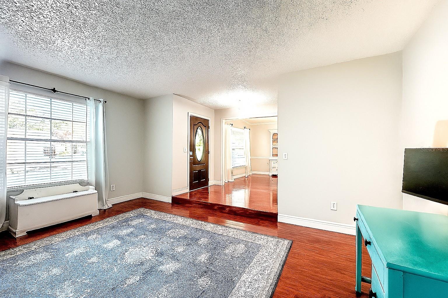 Image 4 of 30 For 341 Hornbeam Drive