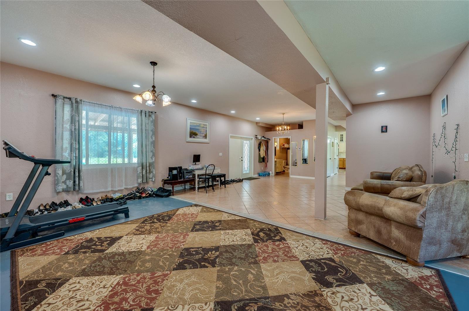 Image 17 of 55 For 4666 Fir Road