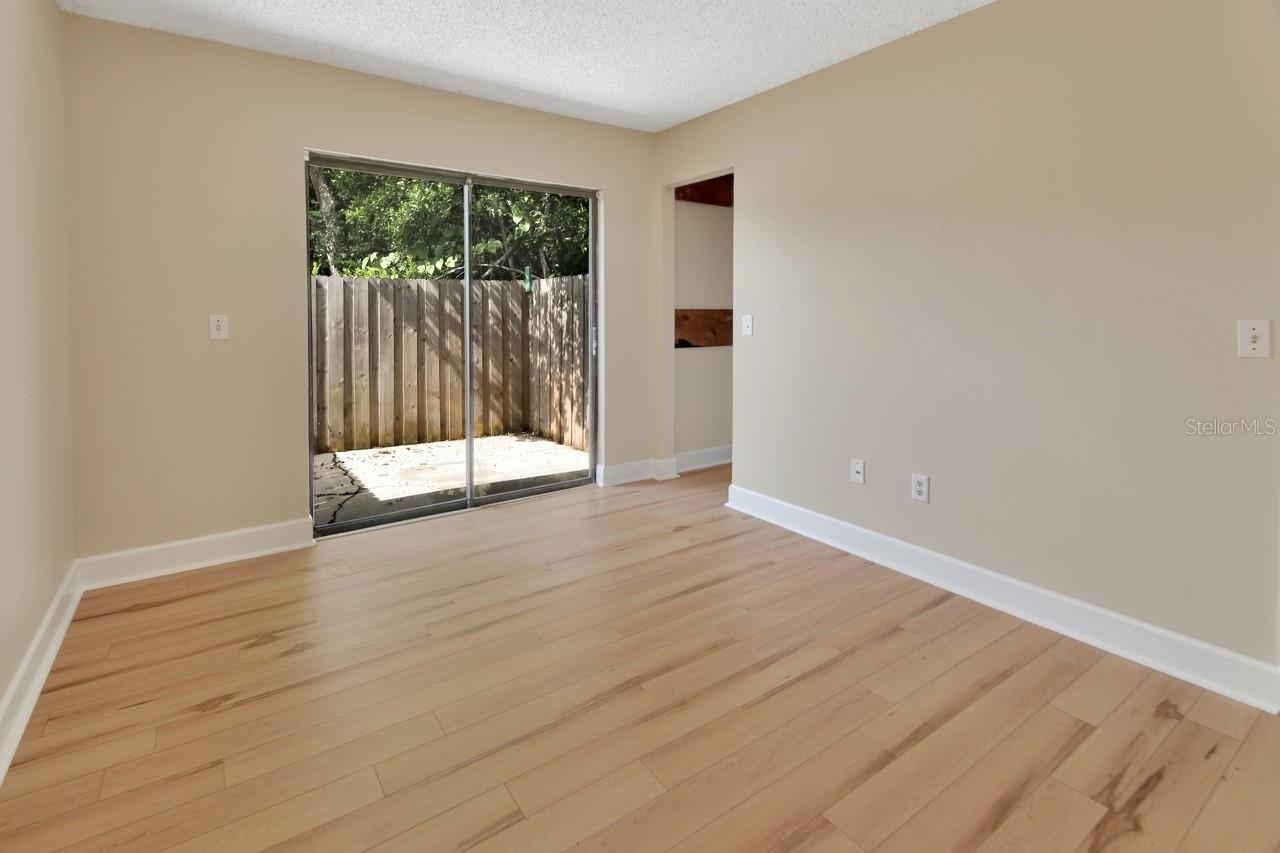 Image 8 of 30 For 320 Webb Street