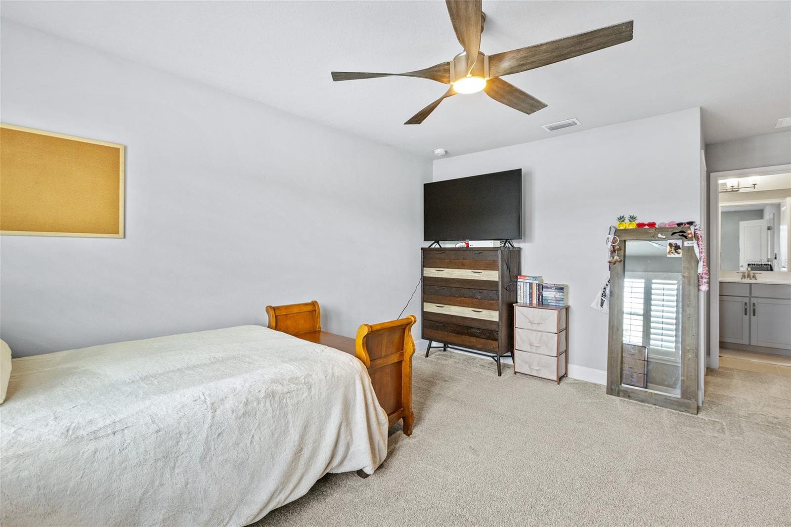 Image 34 of 55 For 6423 Hanfield Lane