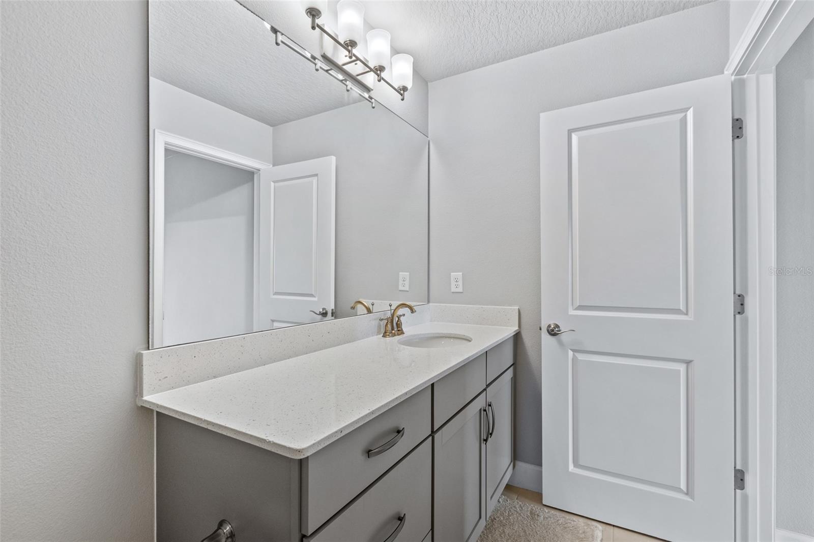 Image 36 of 55 For 6423 Hanfield Lane
