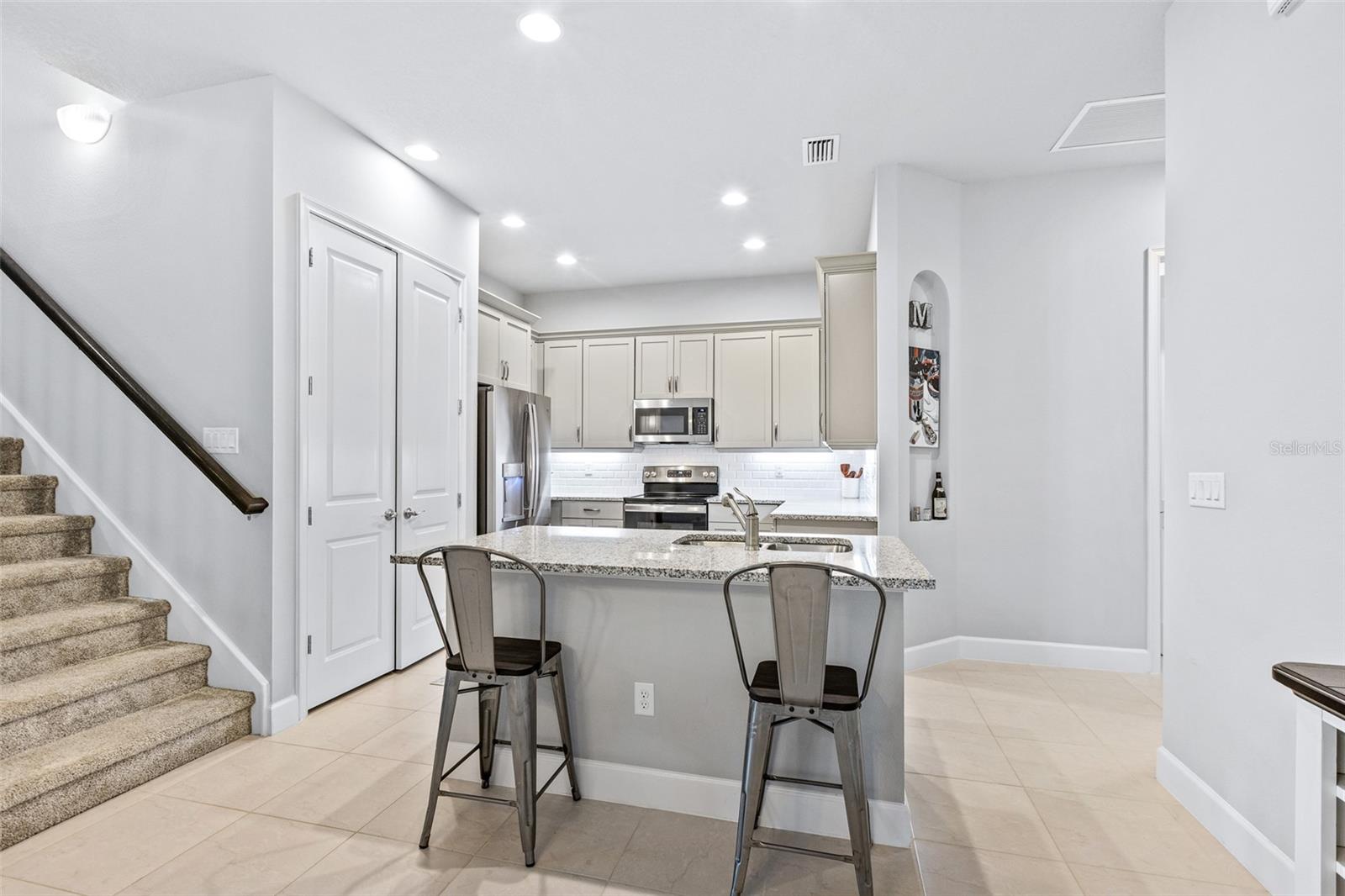 Image 9 of 55 For 6423 Hanfield Lane