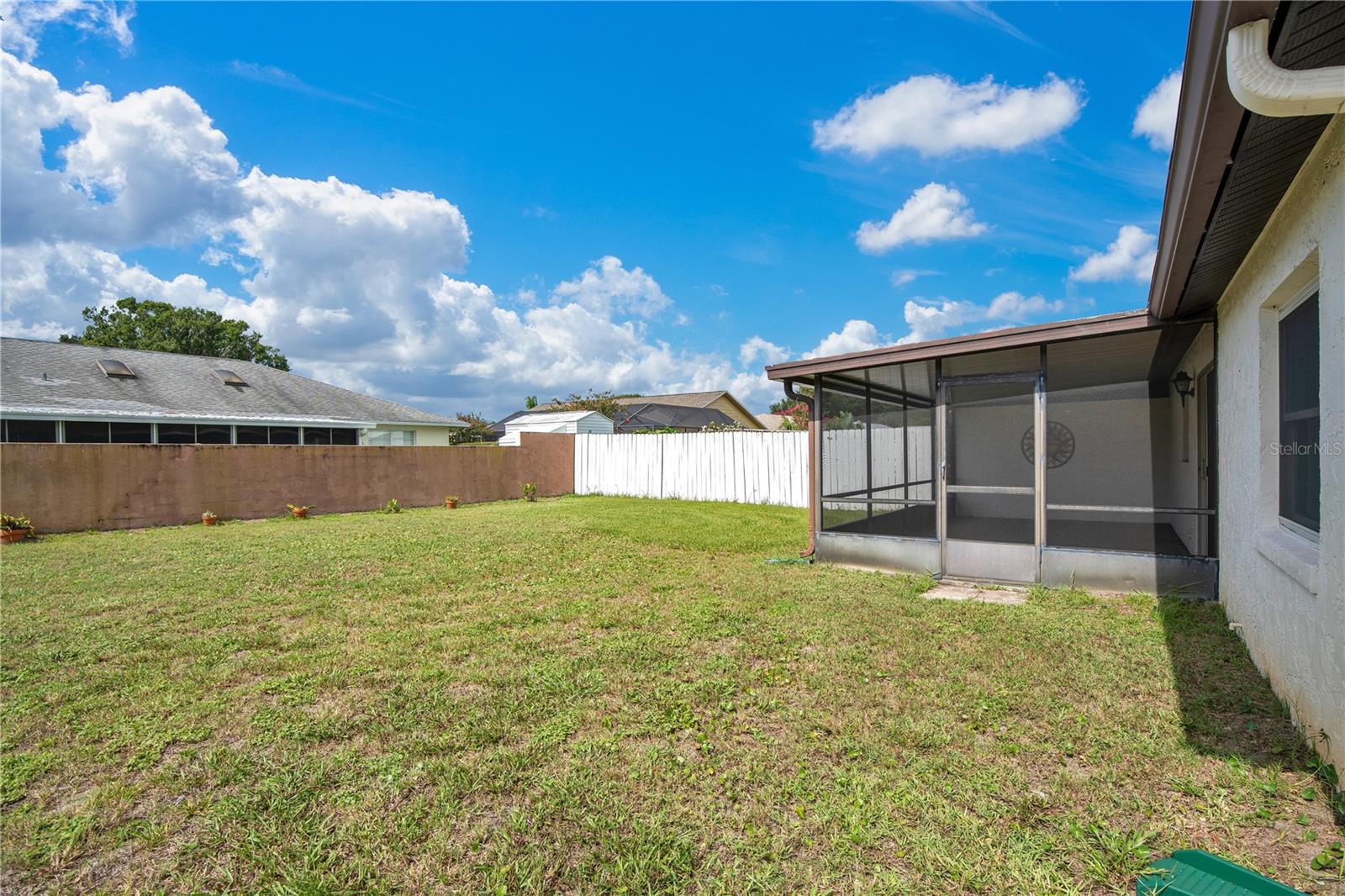 Image 15 of 17 For 416 Falcon Avenue
