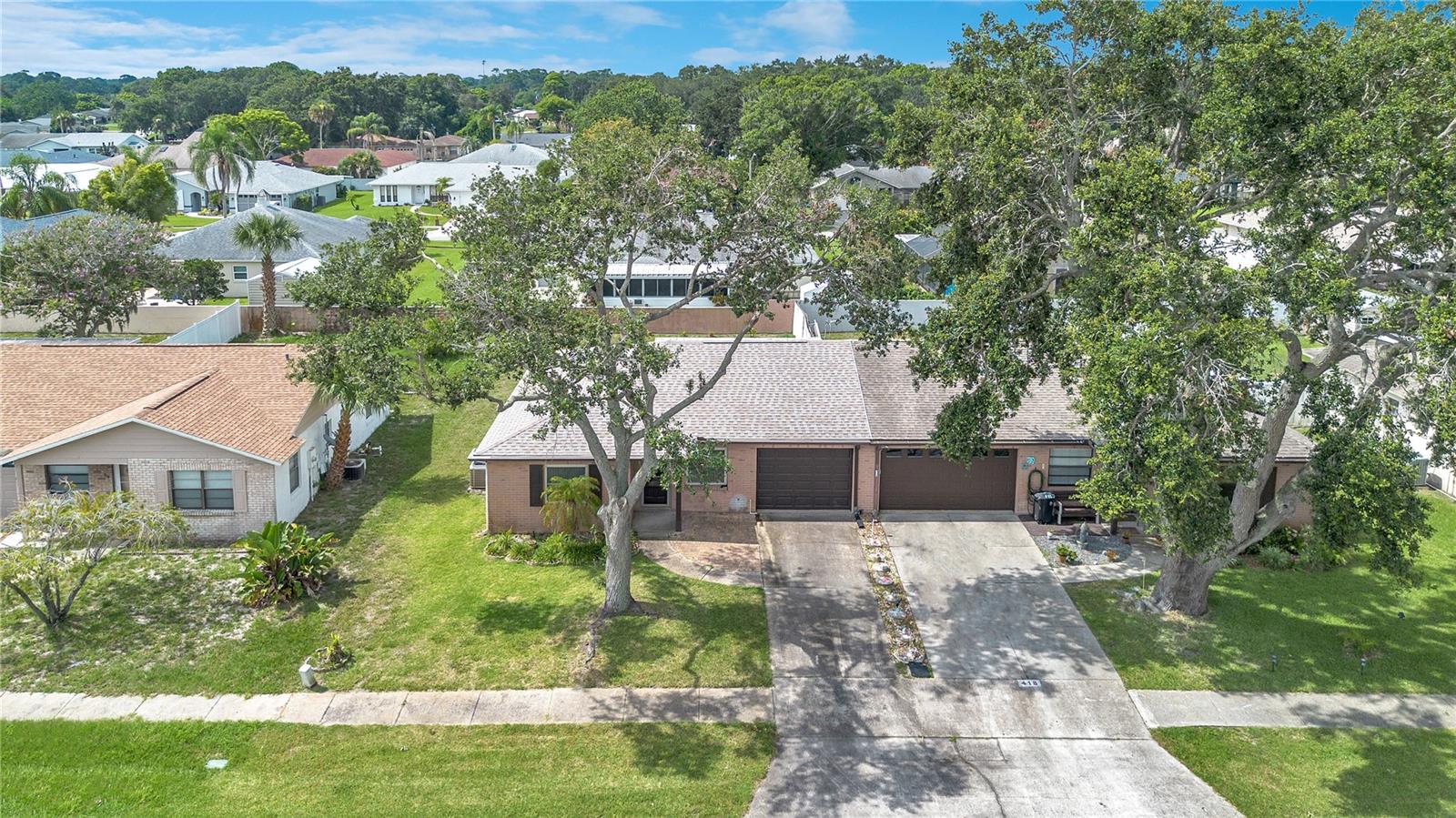 Image 16 of 17 For 416 Falcon Avenue