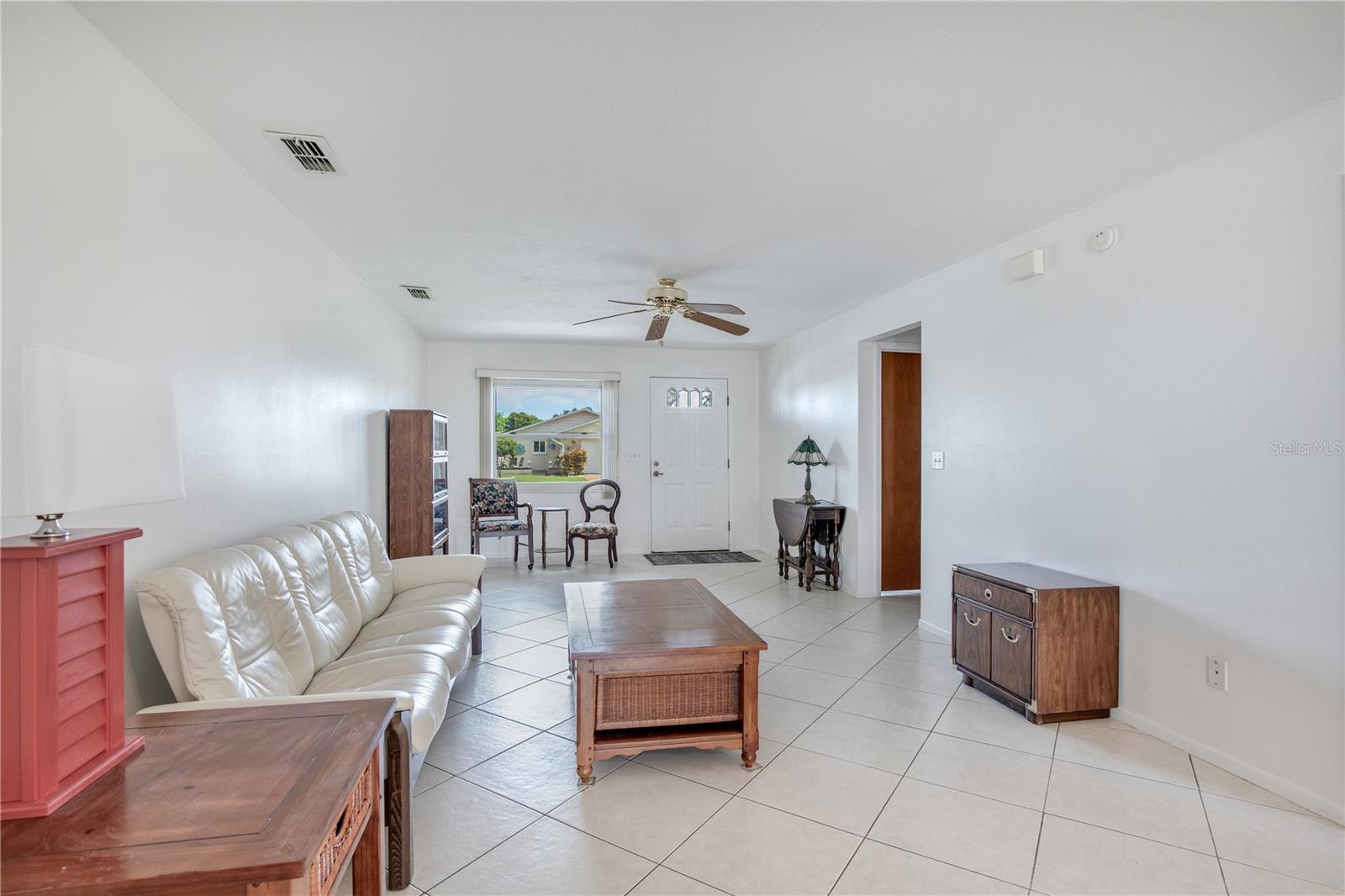 Image 4 of 17 For 416 Falcon Avenue