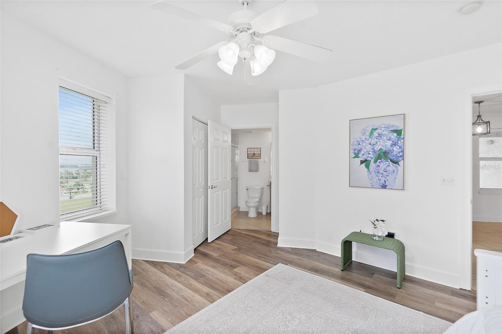Image 17 of 58 For 3315 Atlantic Avenue 408