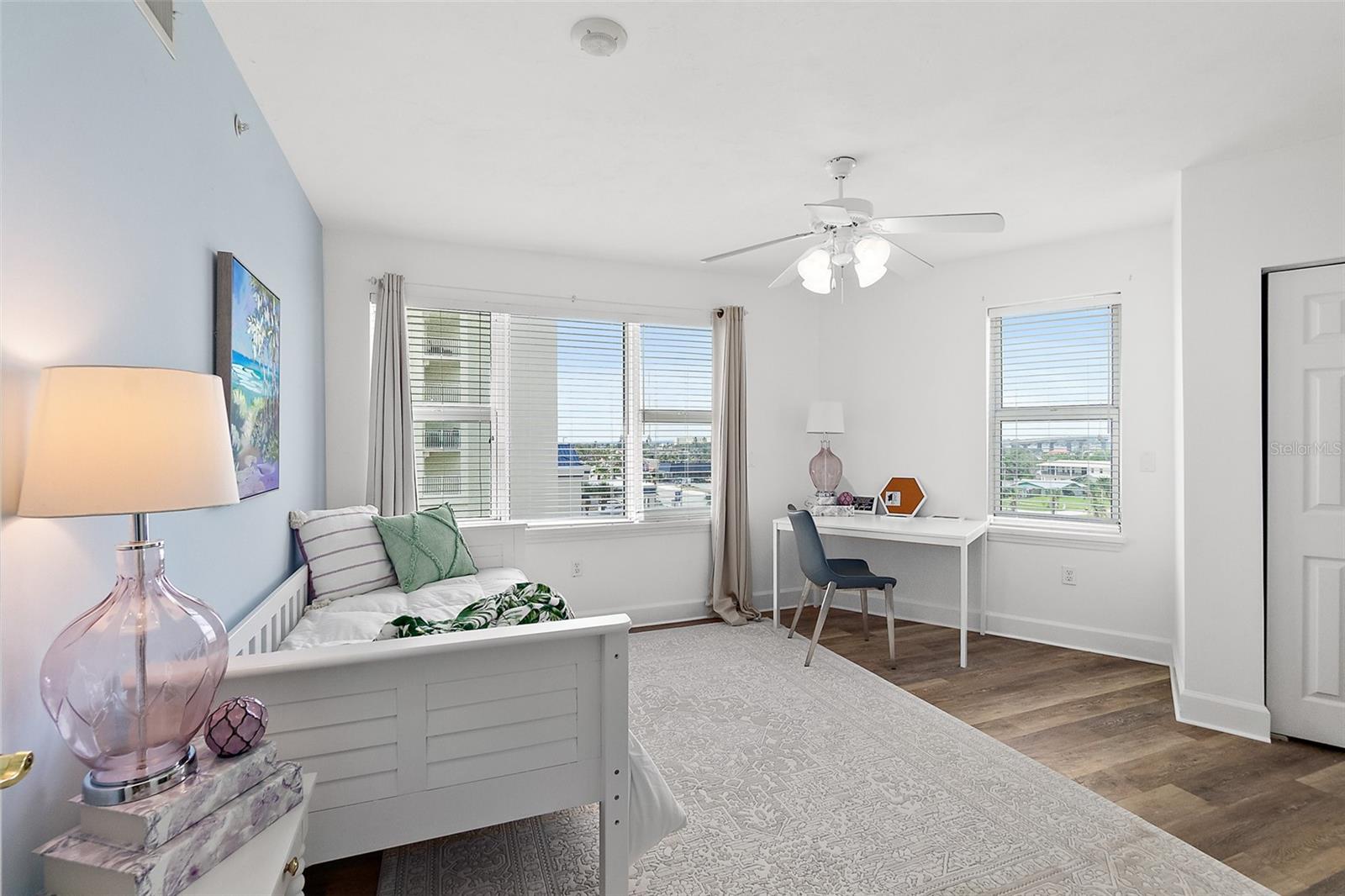 Image 2 of 58 For 3315 Atlantic Avenue 408