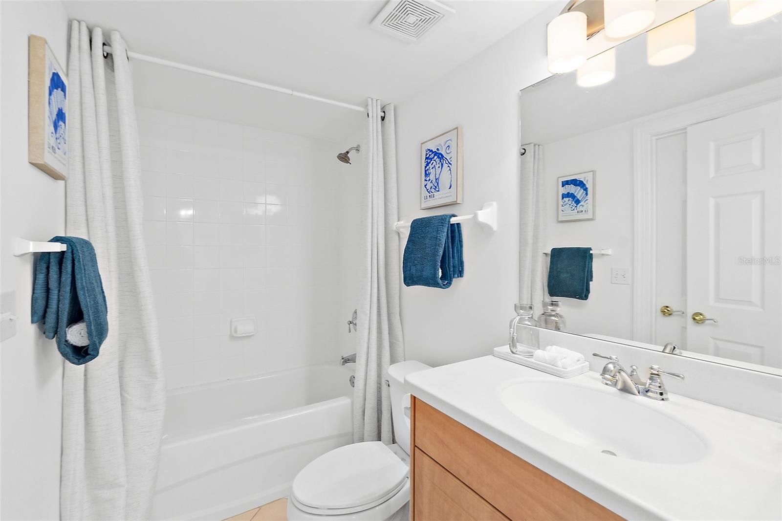 Image 20 of 58 For 3315 Atlantic Avenue 408