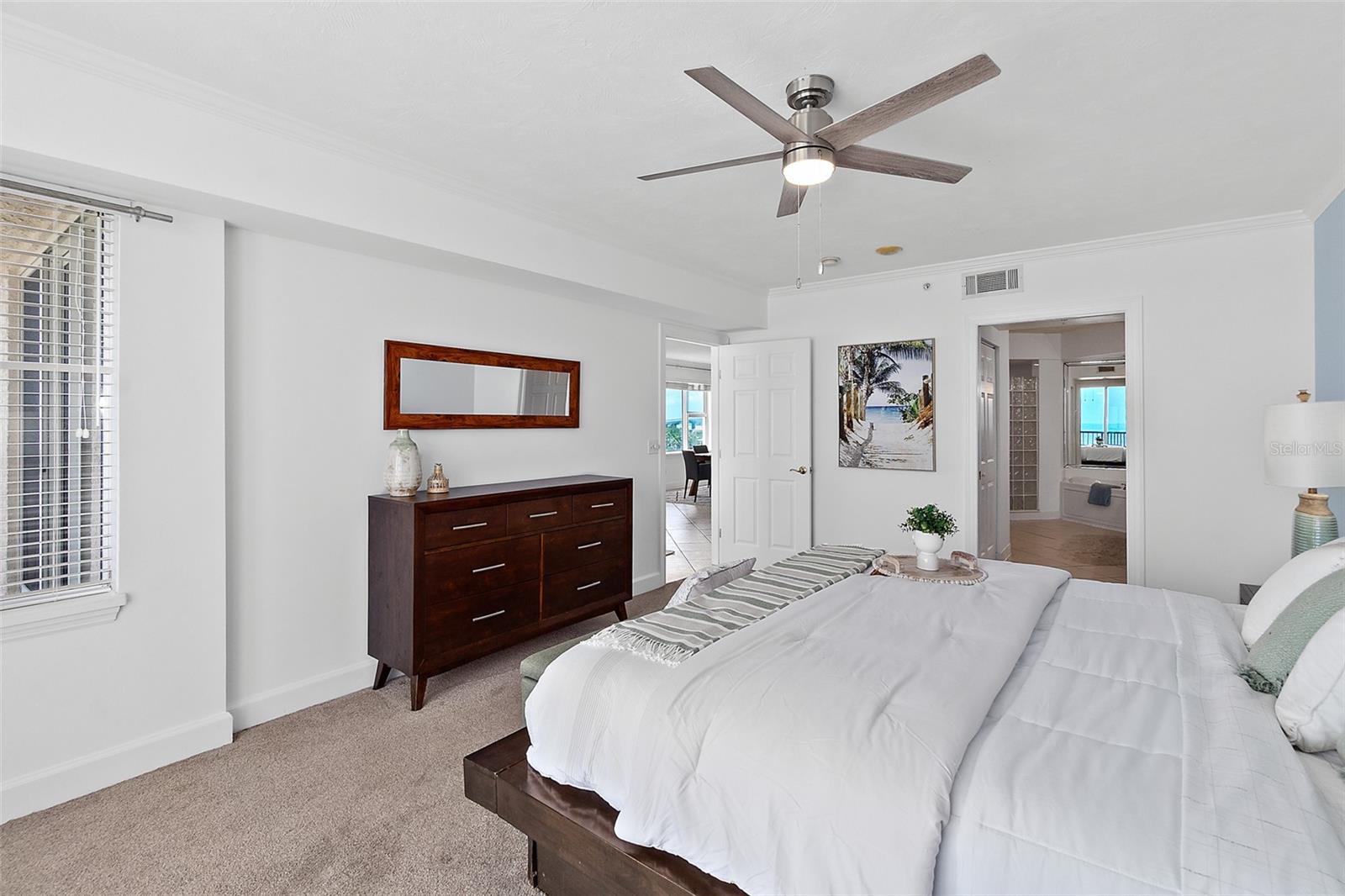 Image 6 of 58 For 3315 Atlantic Avenue 408