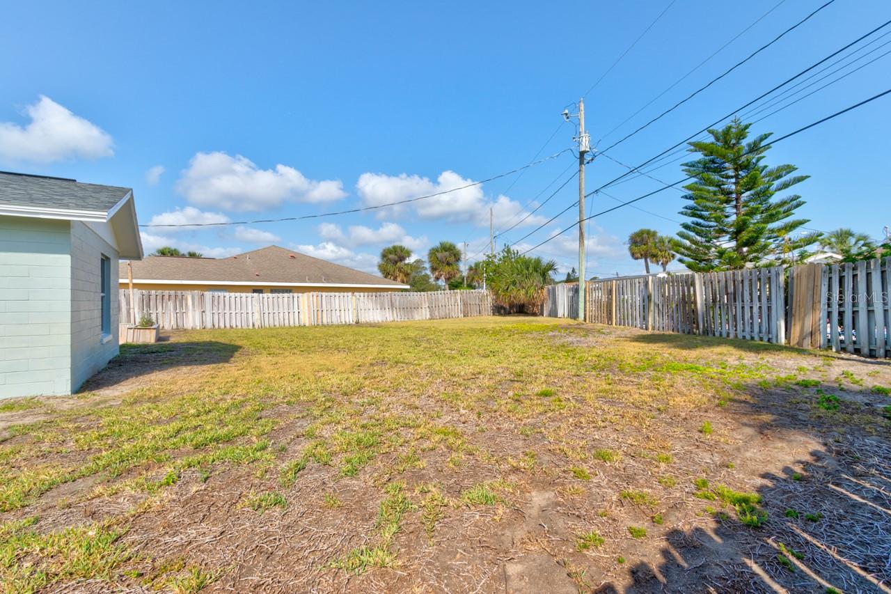 Image 26 of 38 For 39 Sandra Drive