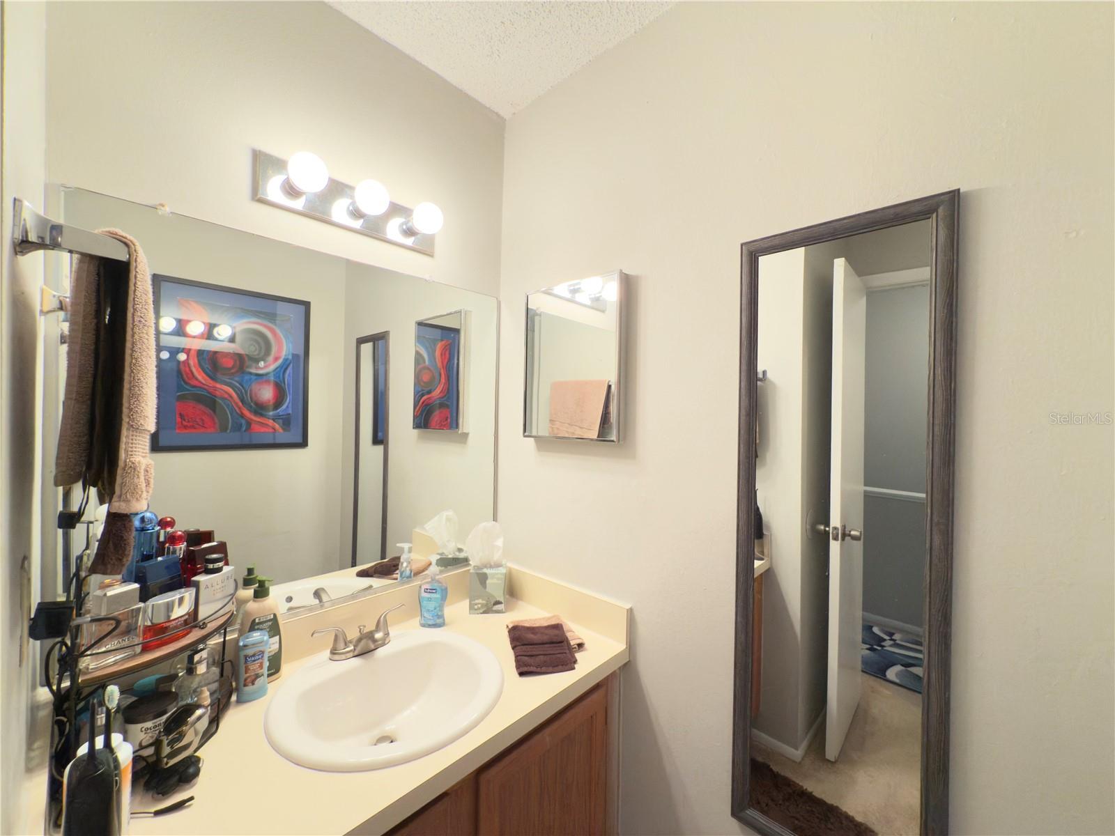 Image 23 of 34 For 4155 Semoran Boulevard 8