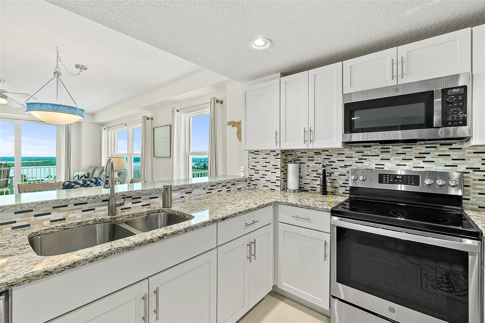 Image 22 of 65 For 3721 Atlantic Avenue 801
