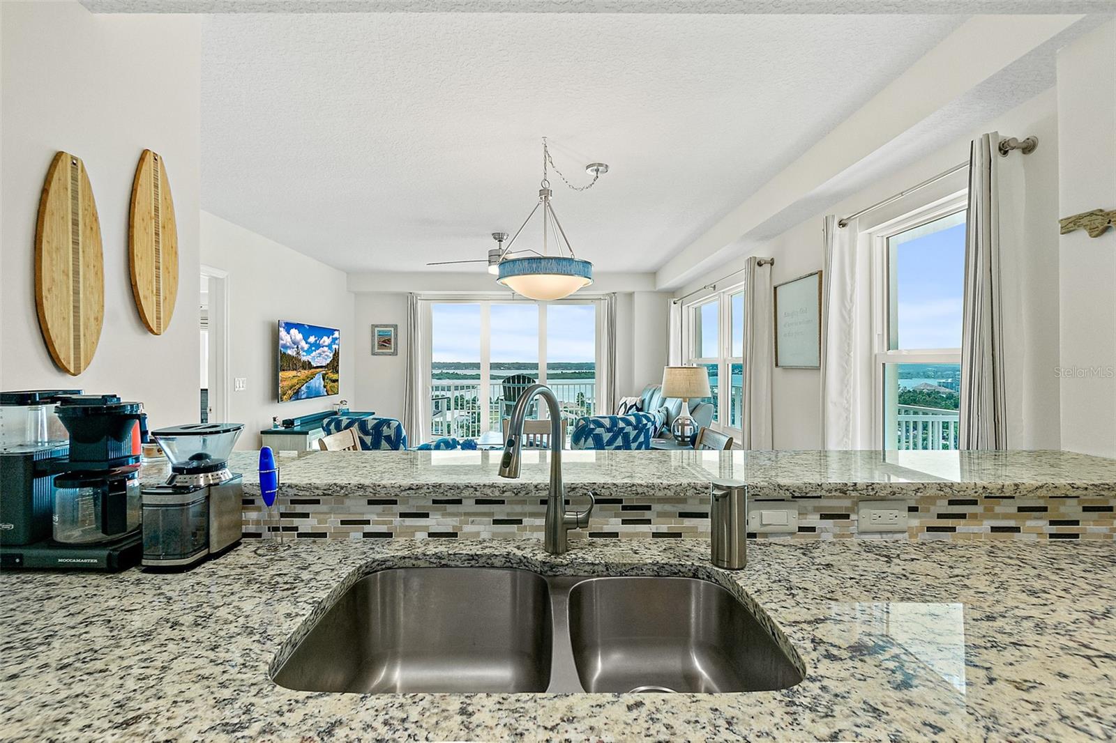 Image 23 of 65 For 3721 Atlantic Avenue 801