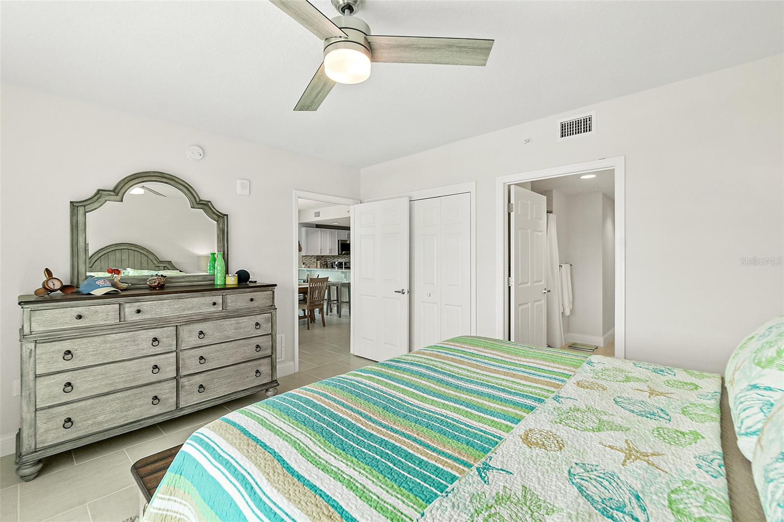 Image 7 of 65 For 3721 Atlantic Avenue 801