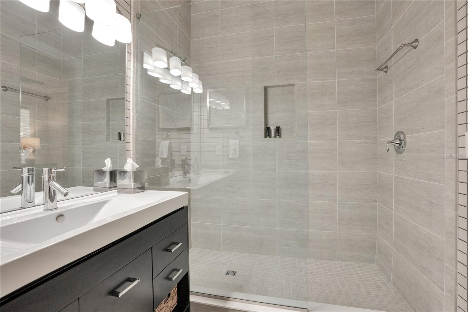 Image 41 of 71 For 1117 Oxbridge Lane