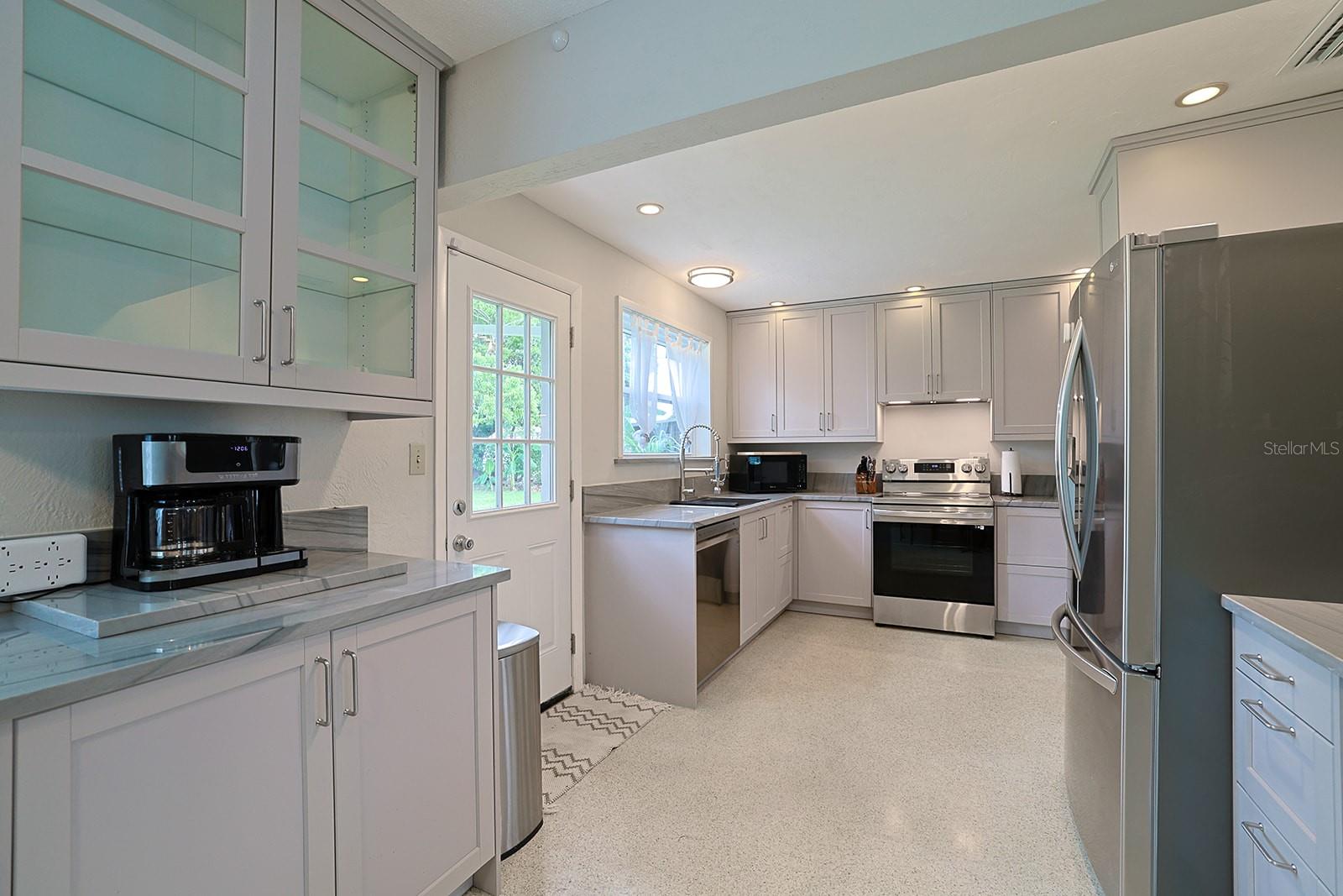Image 12 of 28 For 1238 Suwanee Road