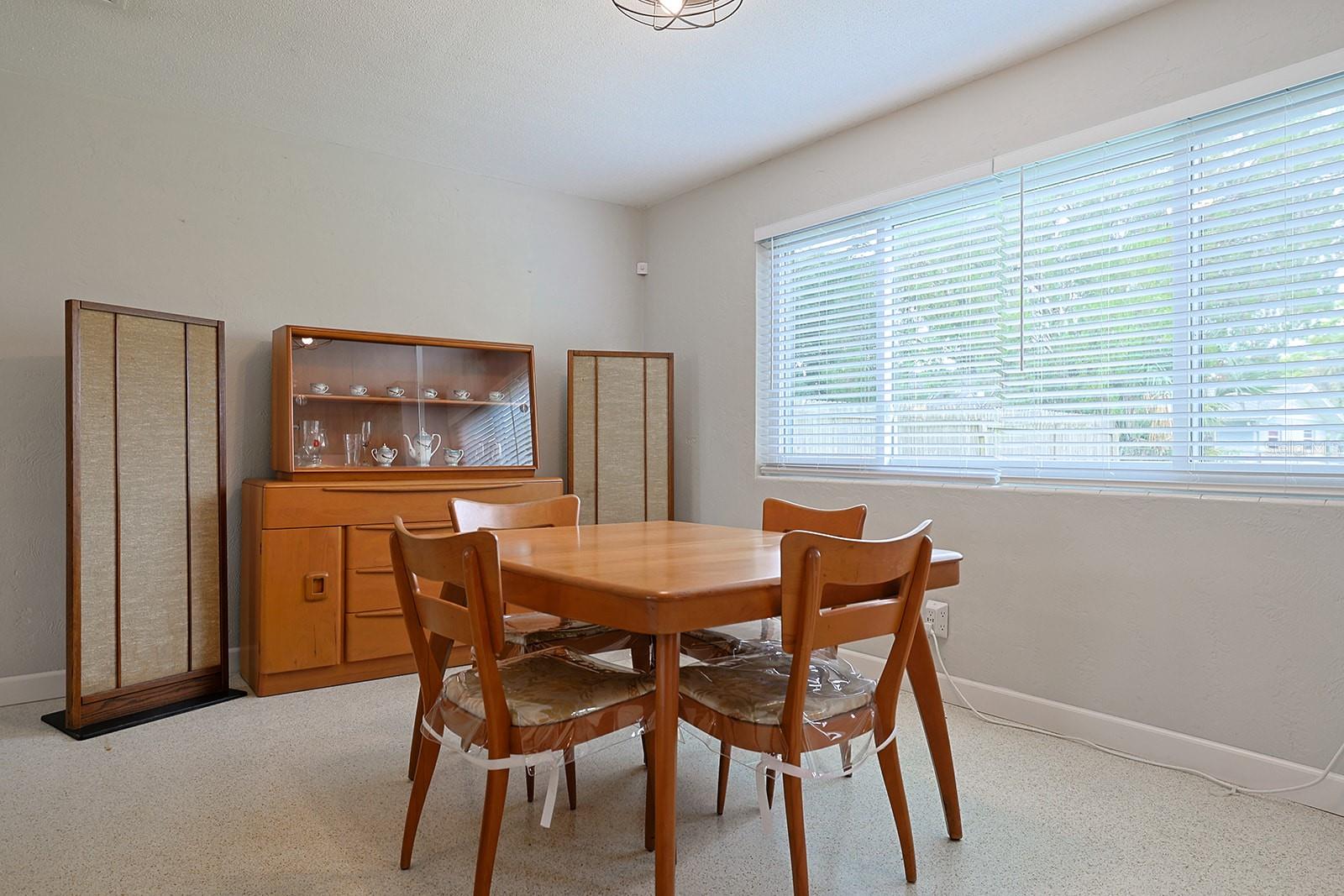 Image 13 of 28 For 1238 Suwanee Road
